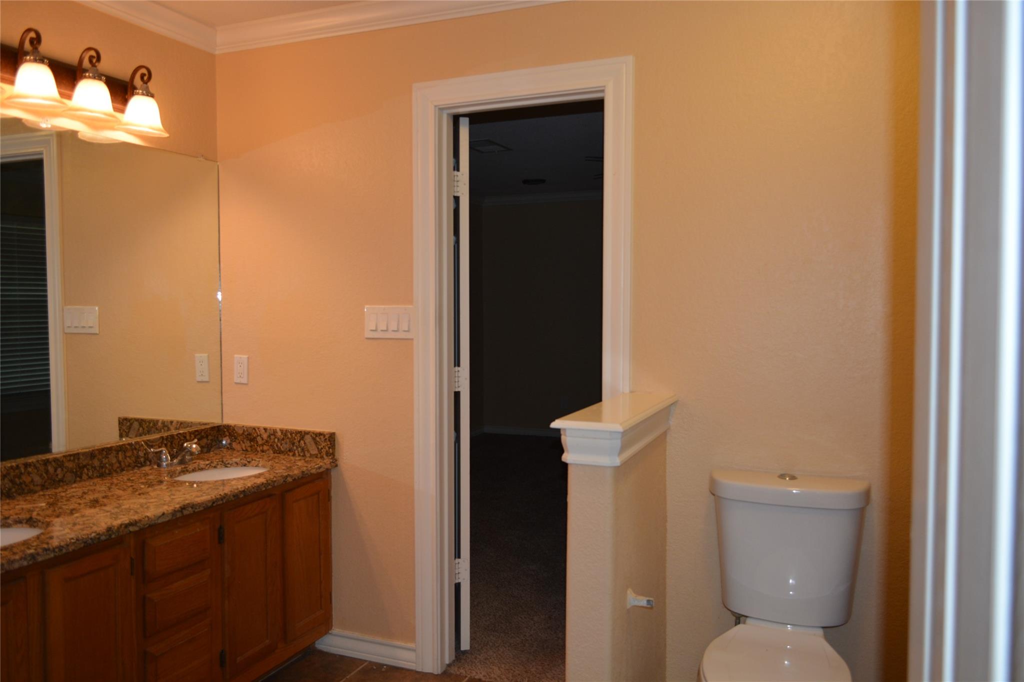 13703 Cambourne Dr Property Photo 10