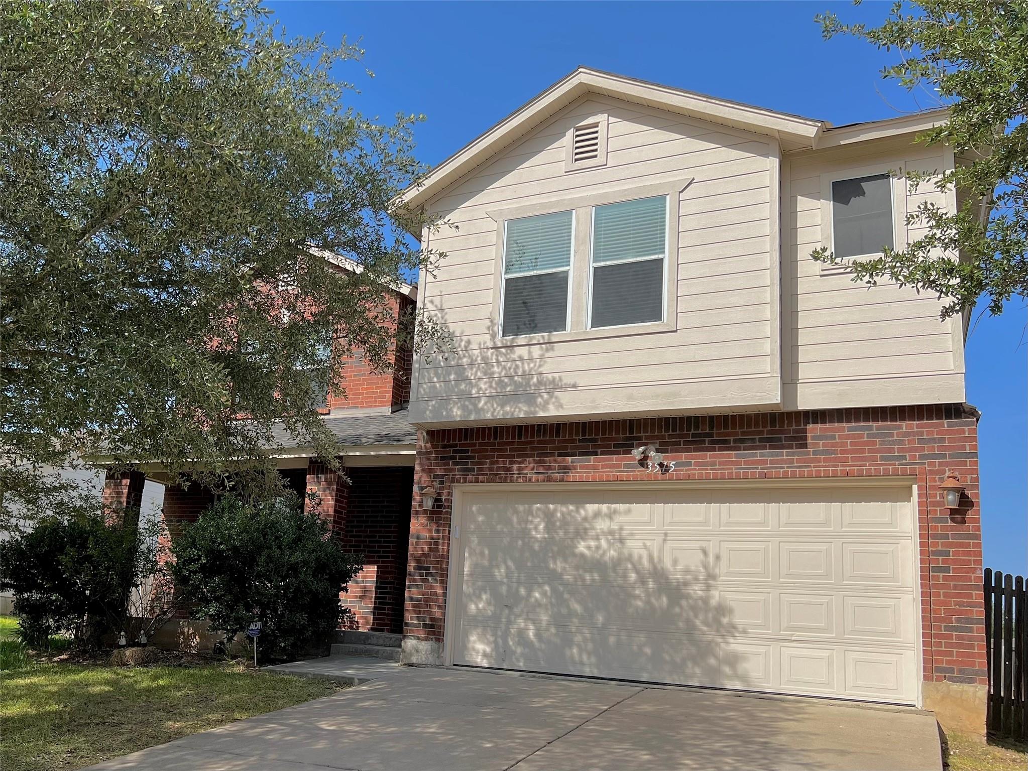 3515 Sandy Brook Dr Property Photo 2