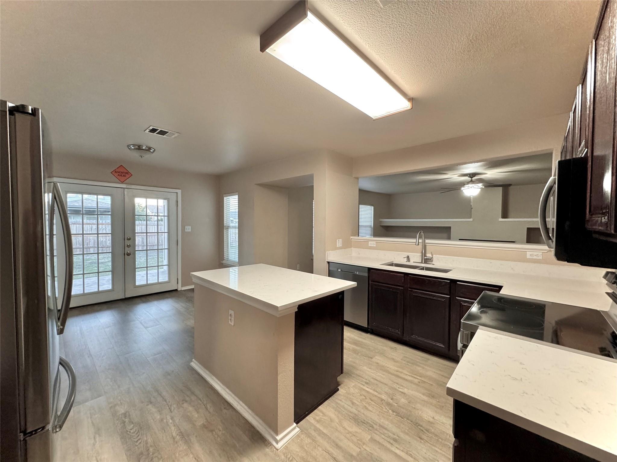 3515 Sandy Brook Dr Property Photo 5