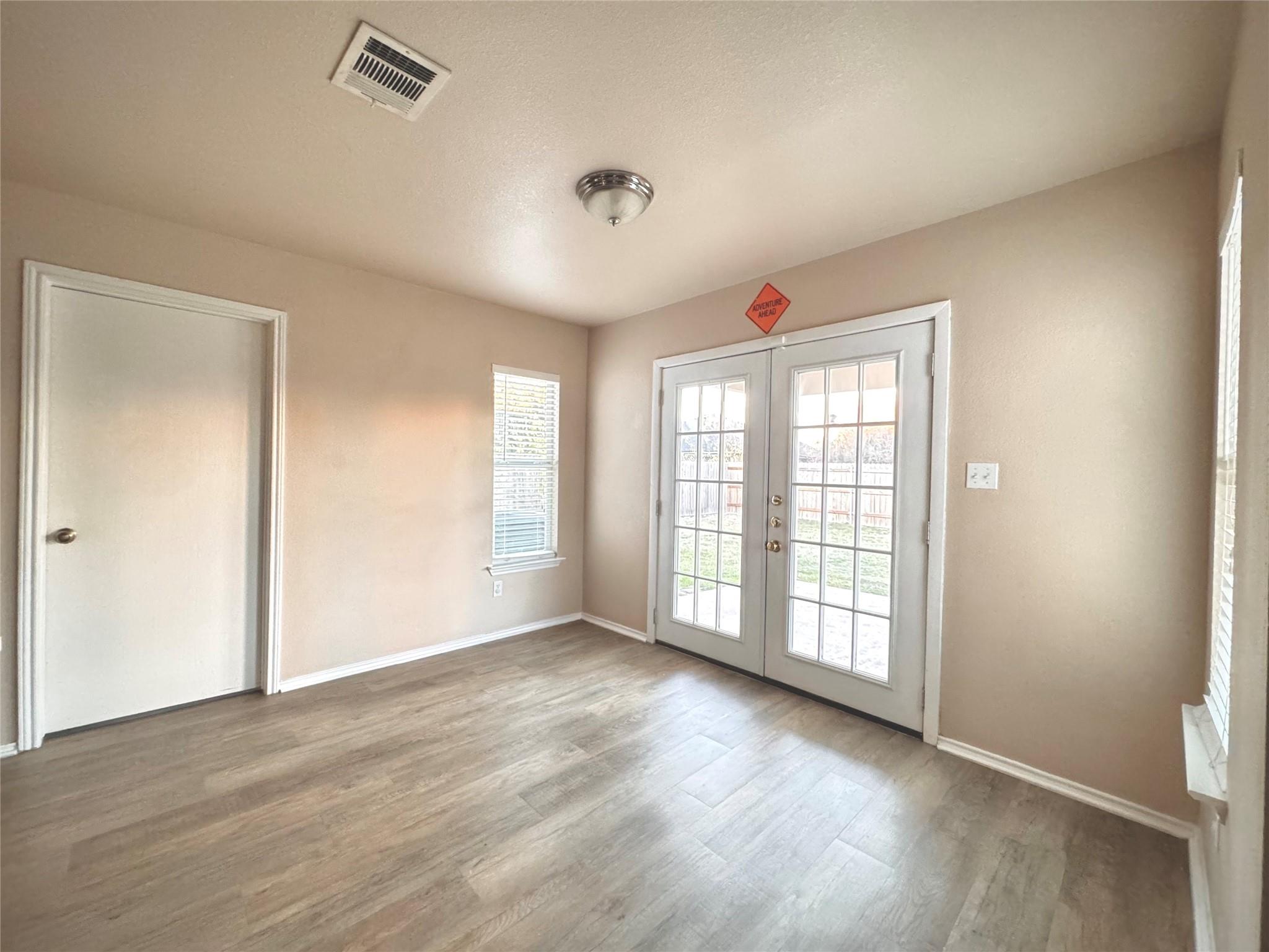 3515 Sandy Brook Dr Property Photo 6