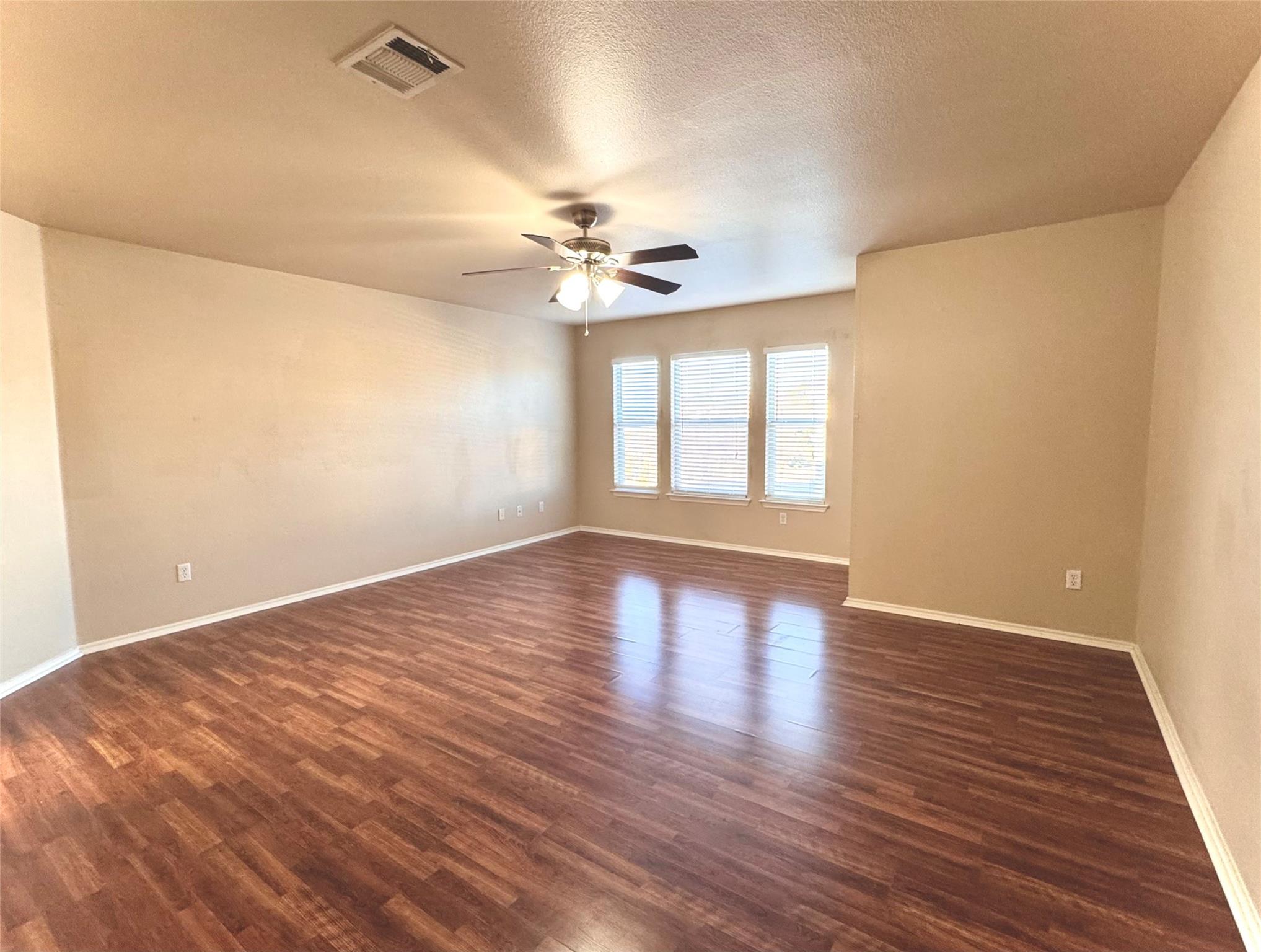 3515 Sandy Brook Dr Property Photo 7