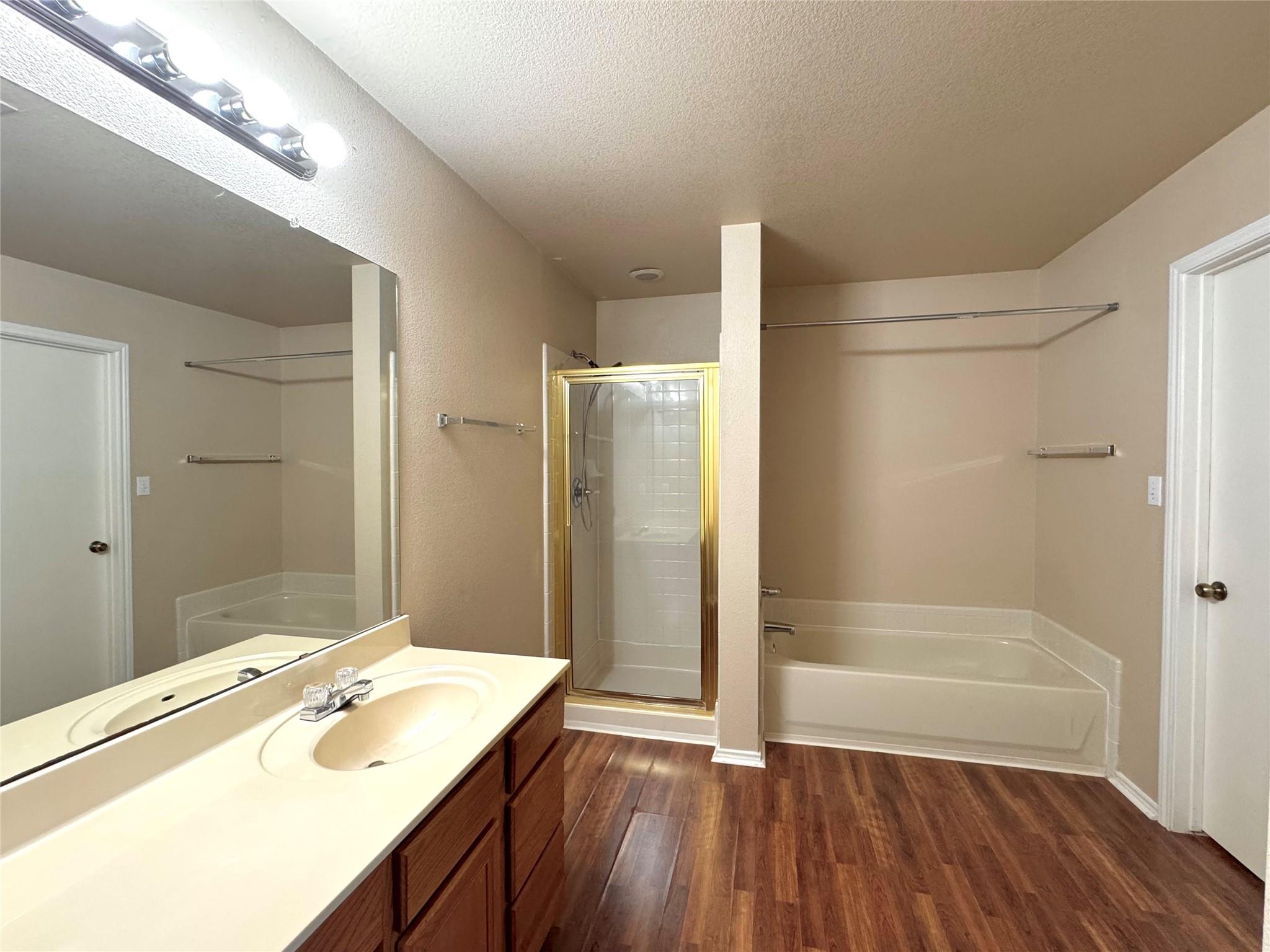 3515 Sandy Brook Dr Property Photo 8