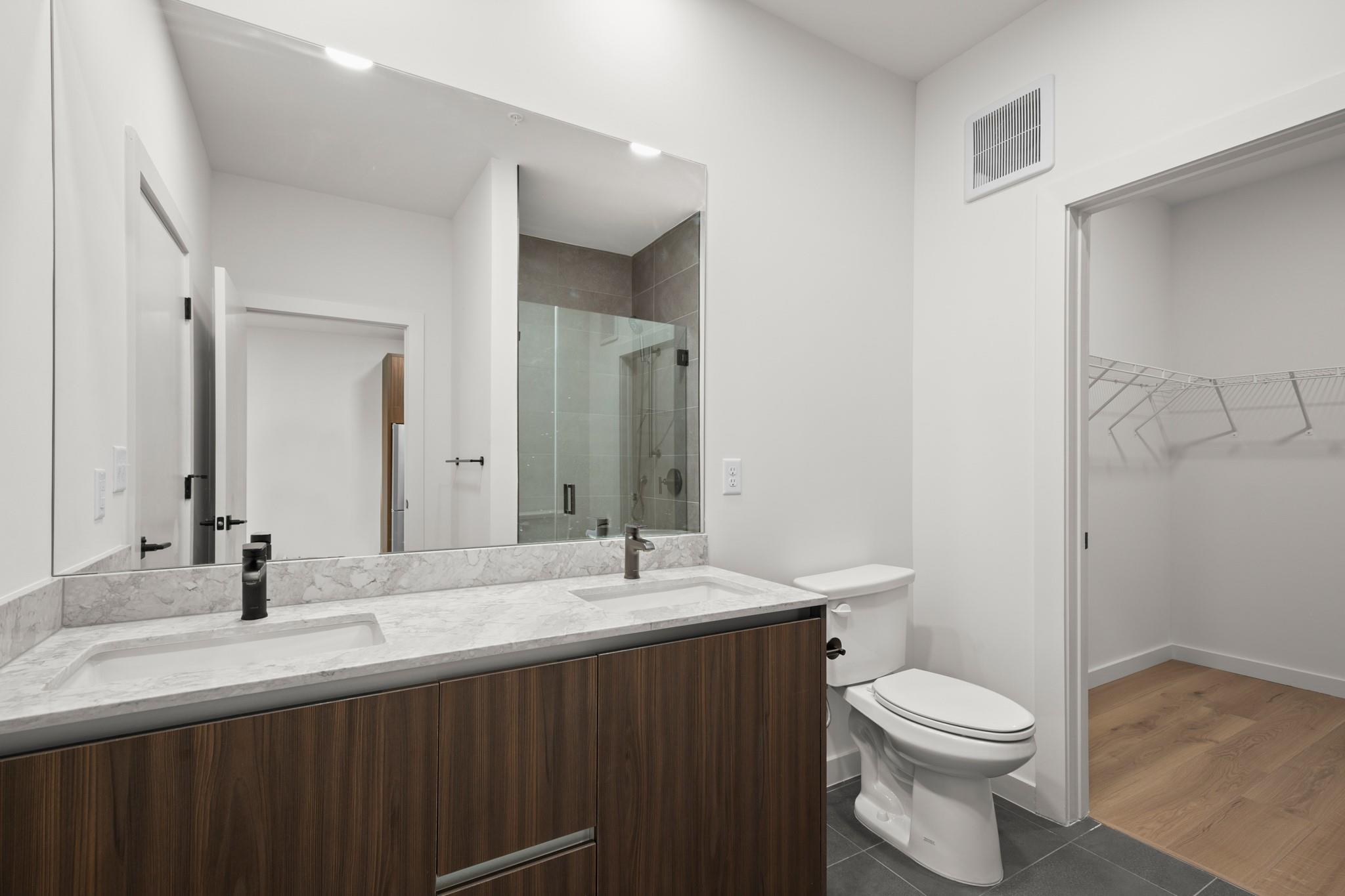 2209 S 1st St #318 Property Photo 32