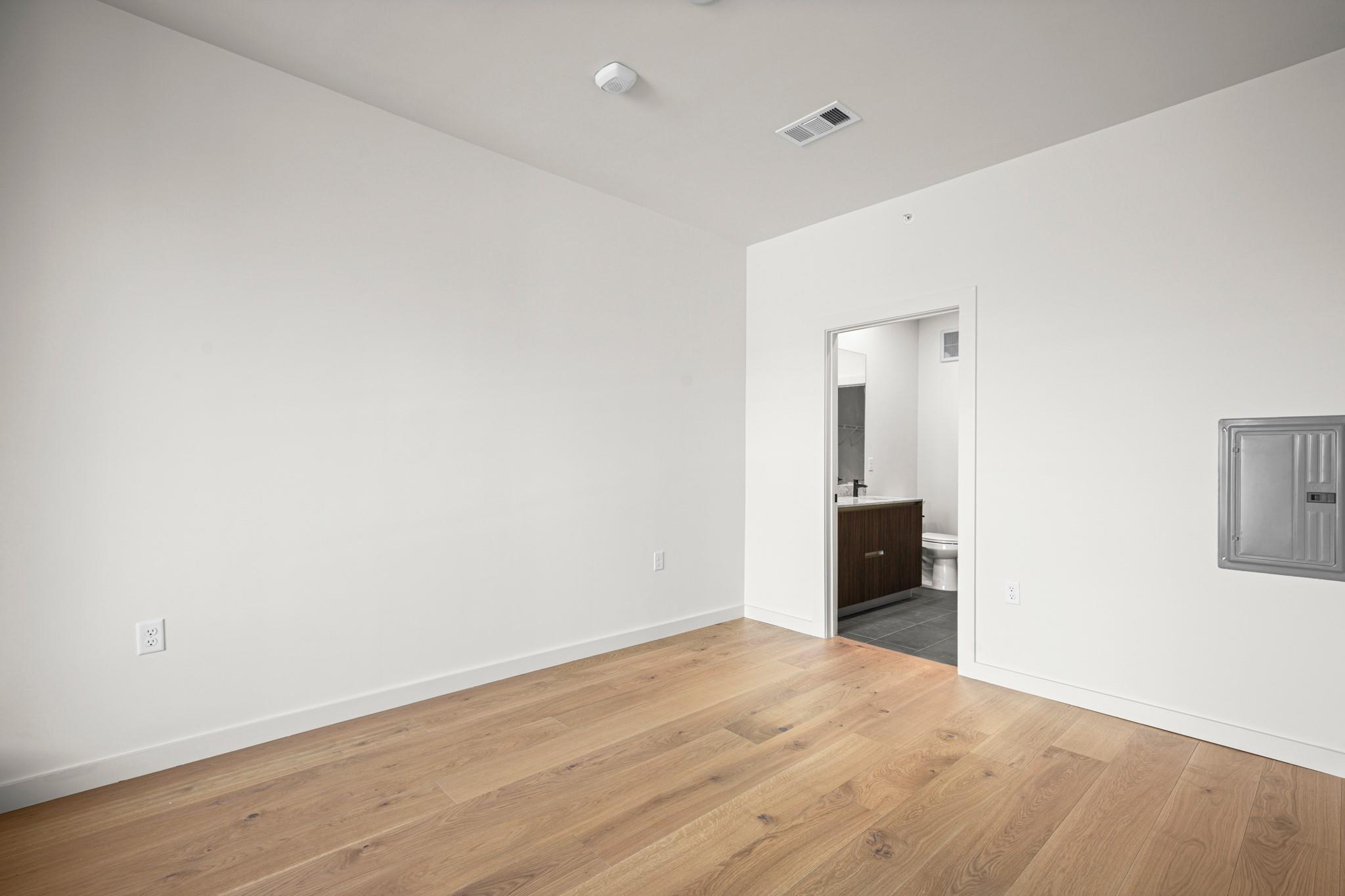 2209 S 1st St #318 Property Photo 36