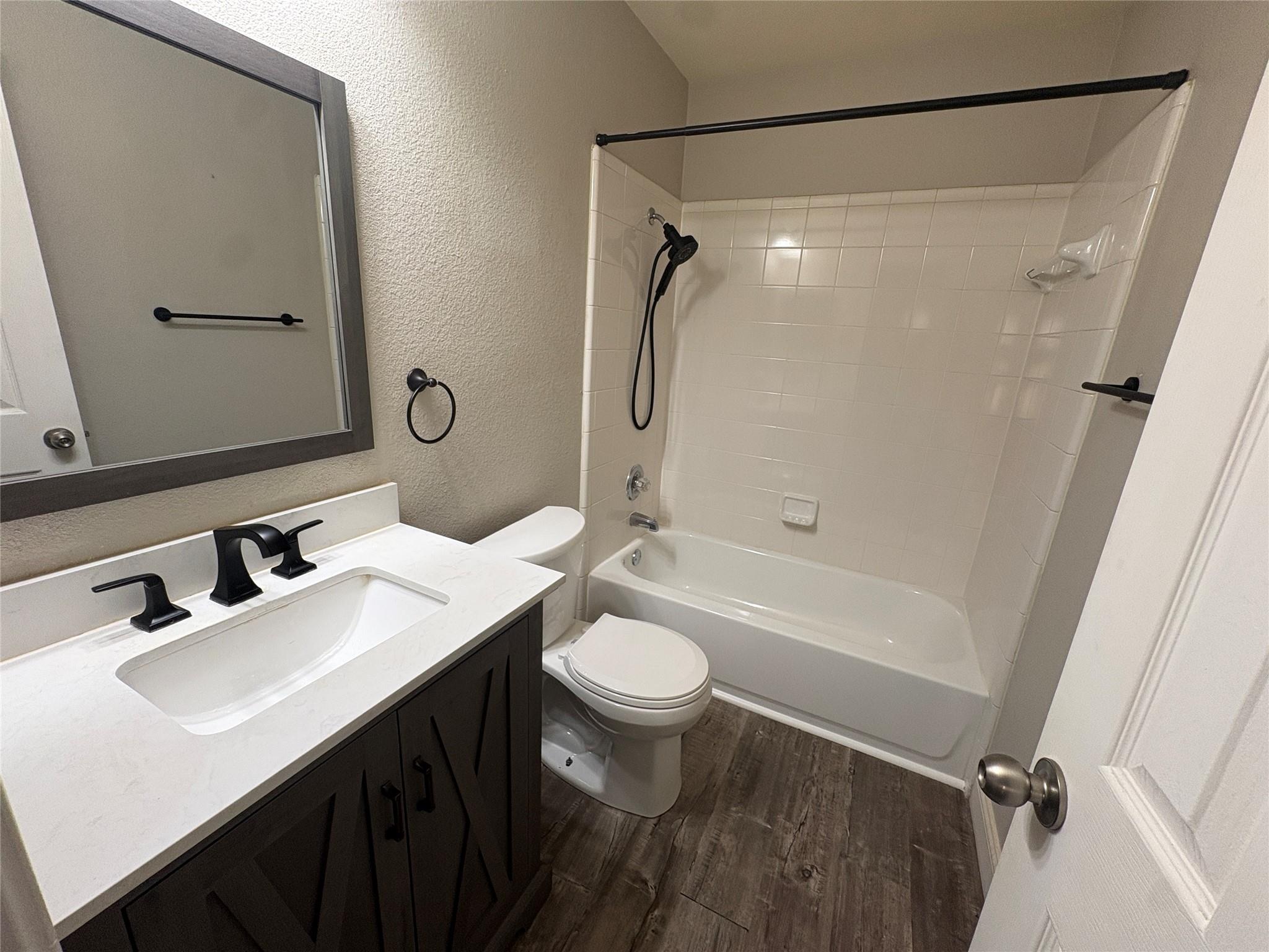 148 Invierno St Property Photo 8
