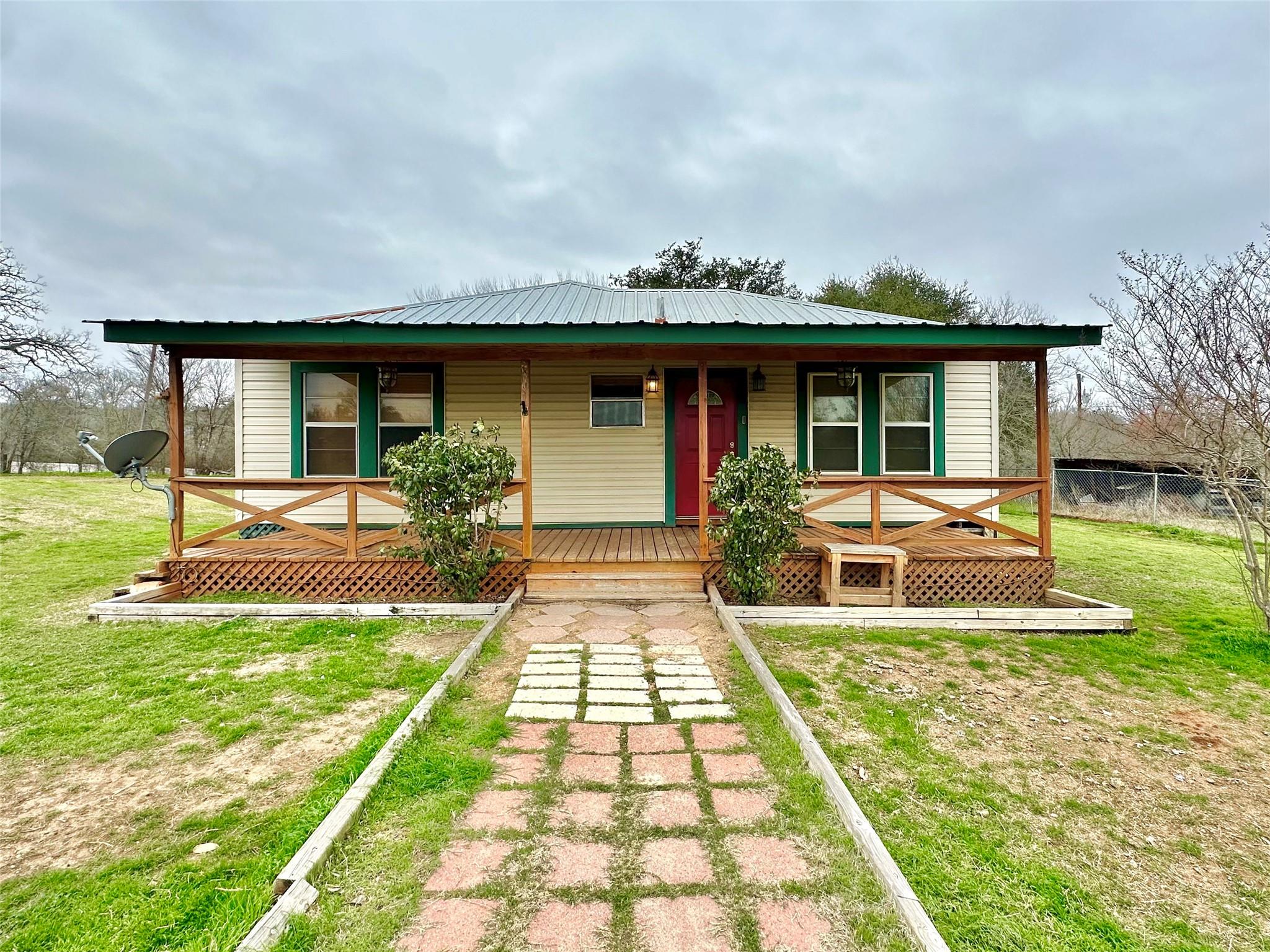 1694 Old Luling Rd Property Photo