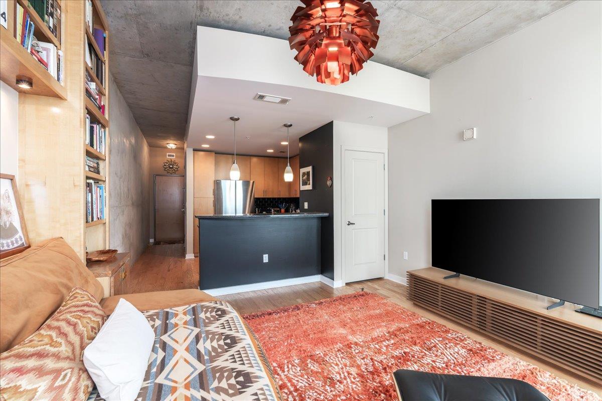 360 Nueces St #1408 Property Photo 8
