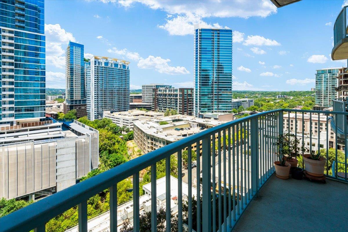 360 Nueces St #1408 Property Photo 25