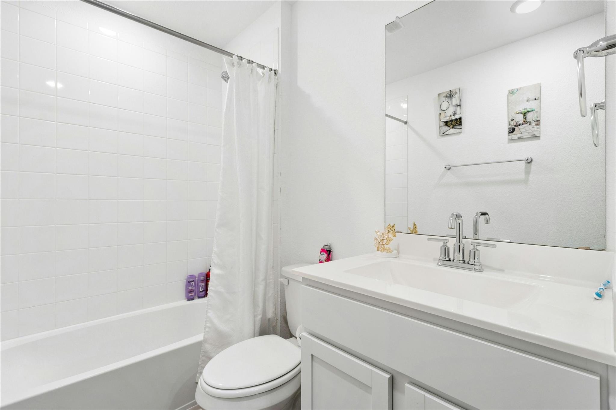 224 Sweetwater Creek Ln Property Photo 17