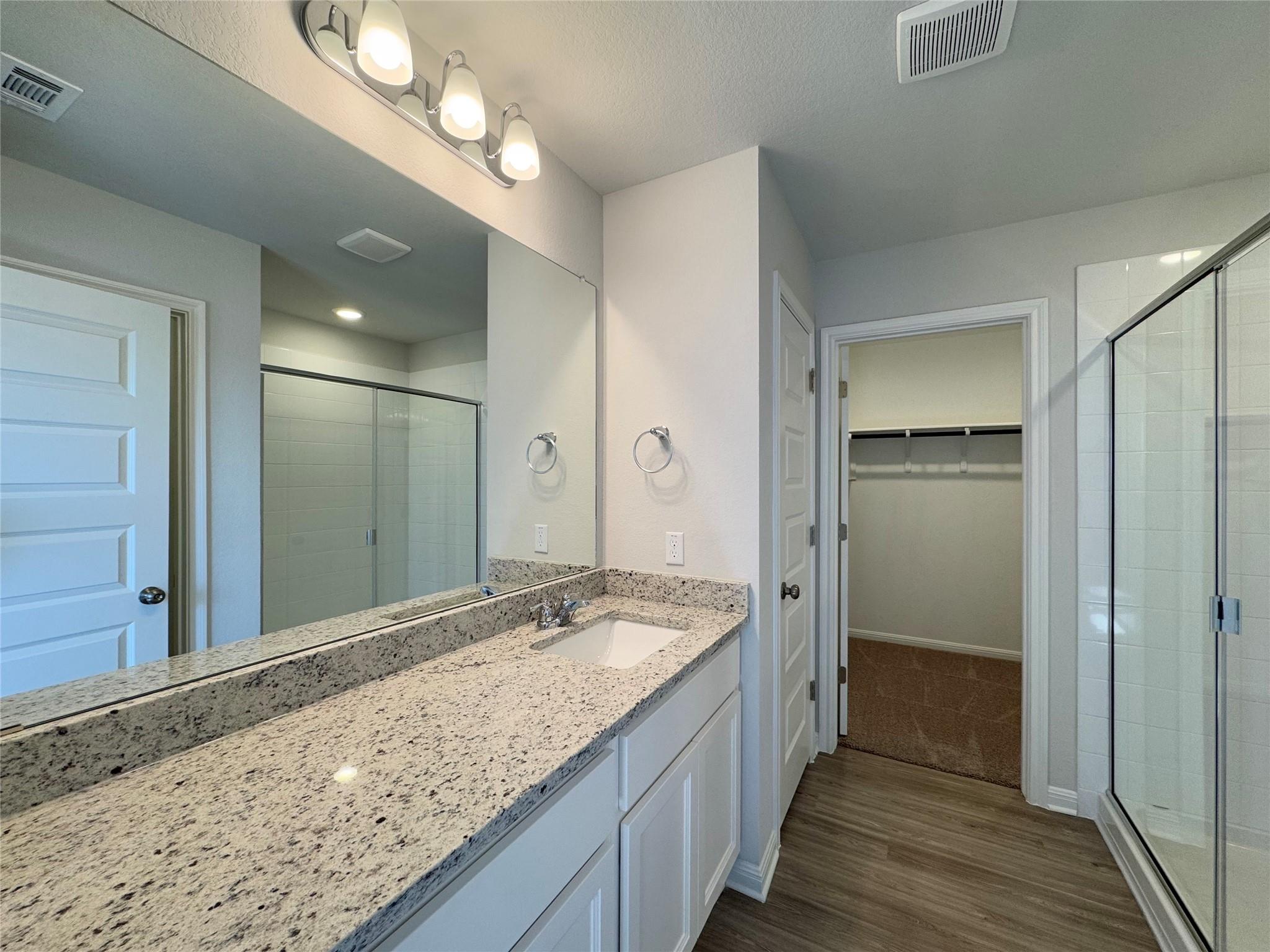 163 Bendecido Loop Property Photo 3