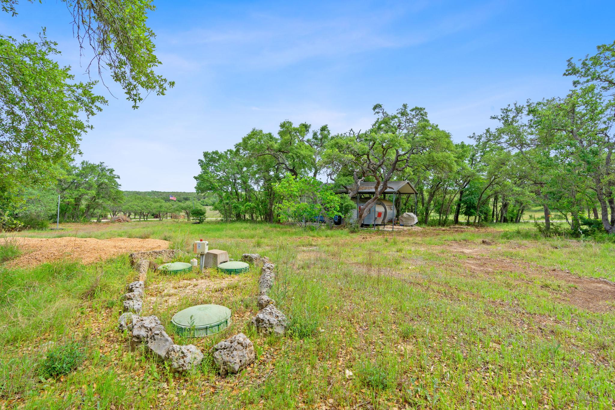385 Country Ln Property Photo 11