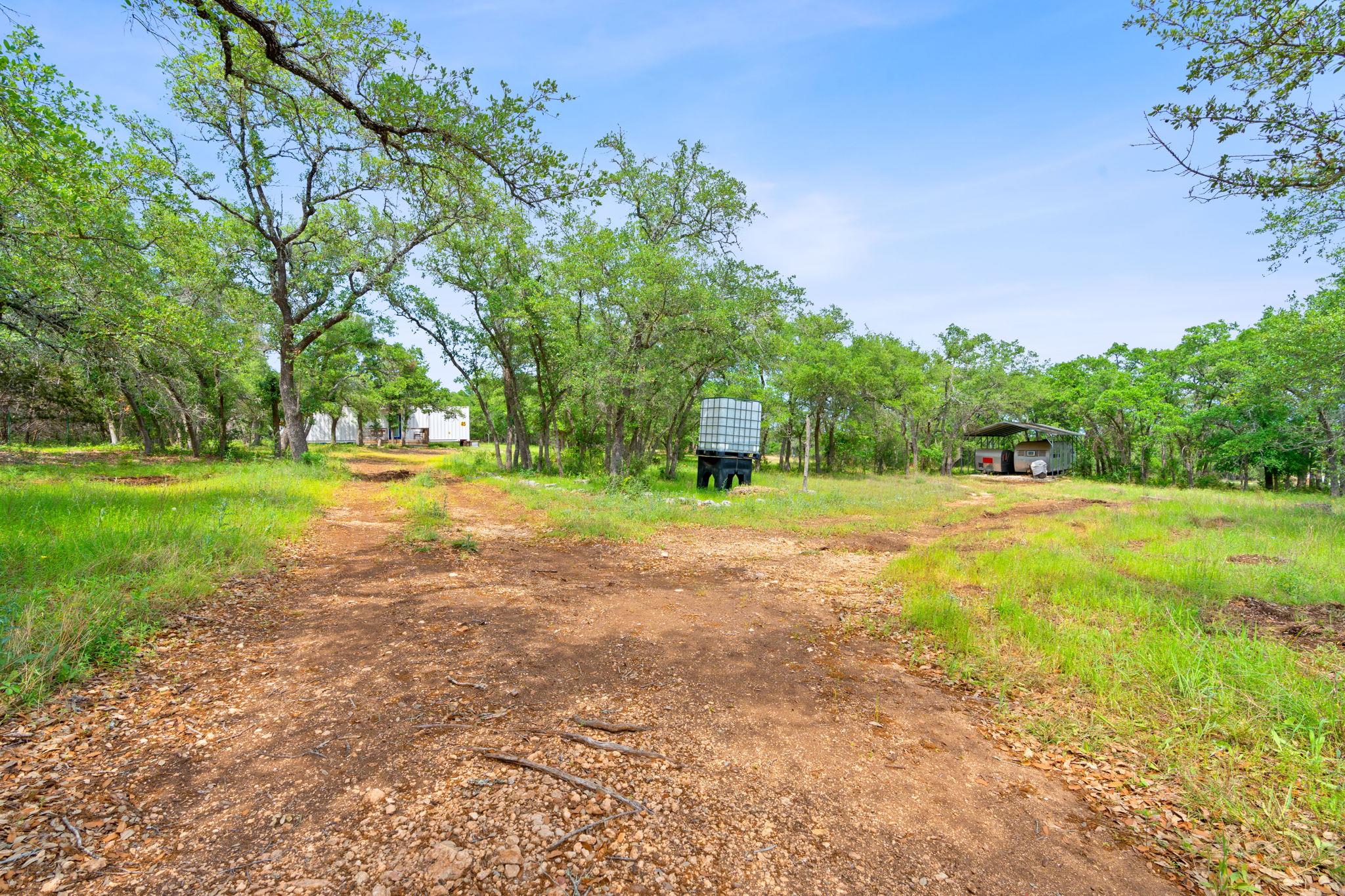 385 Country Ln Property Photo 14