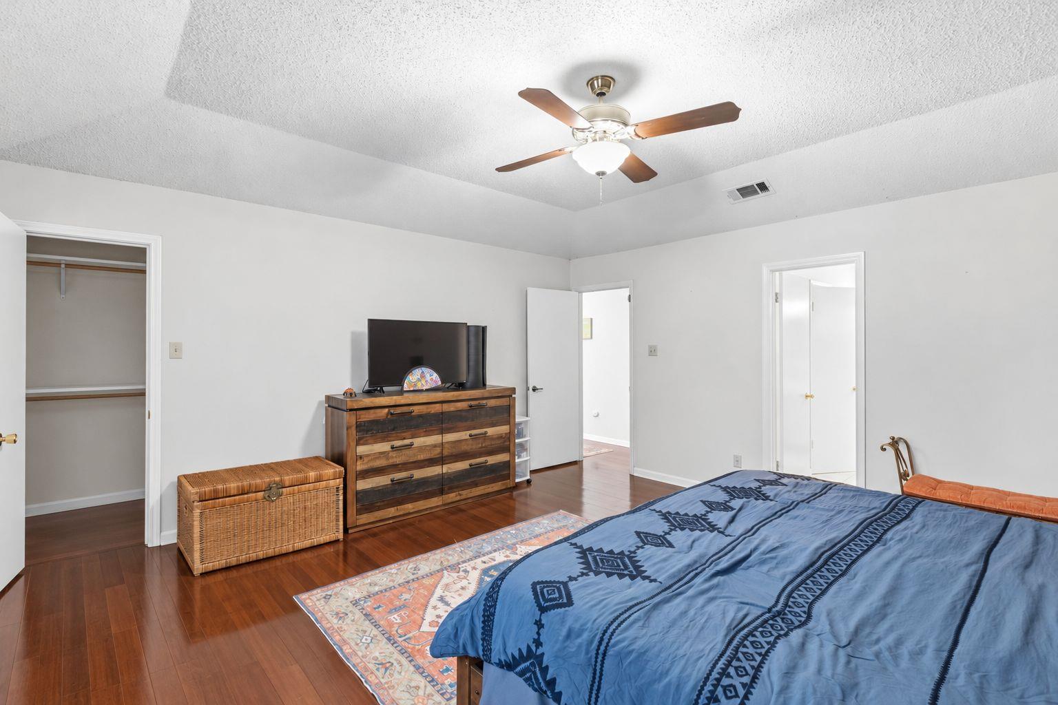 8103 Doe Meadow Dr Property Photo 13