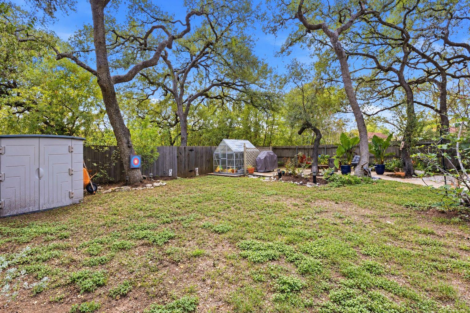 8103 Doe Meadow Dr Property Photo 31