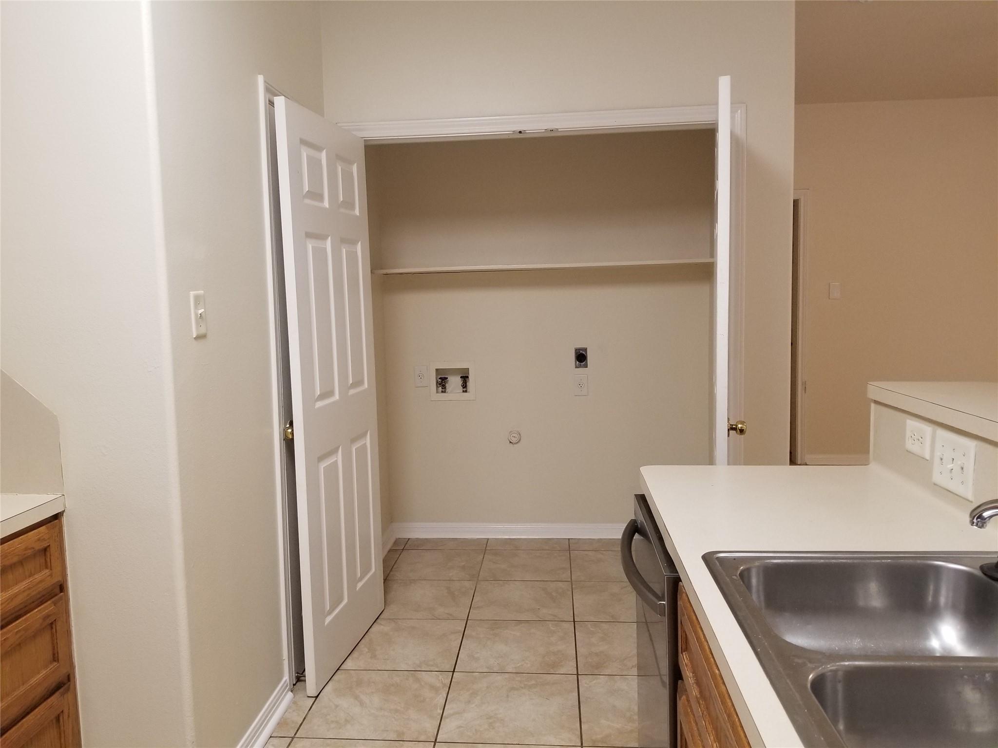 2928 Thrushwood Dr #a Property Photo 10