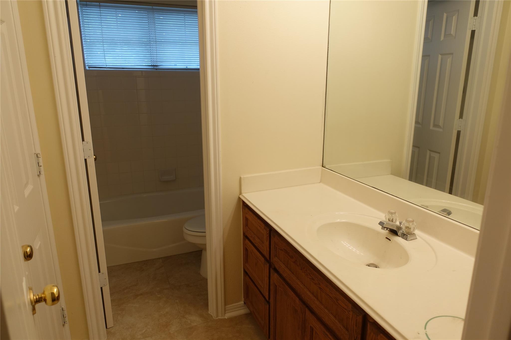 2928 Thrushwood Dr #a Property Photo 31