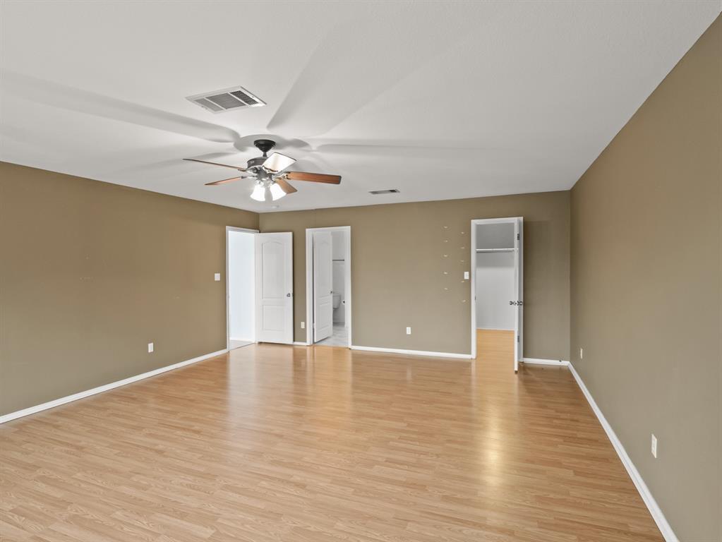 2411 Lavendale Ct Property Photo 22