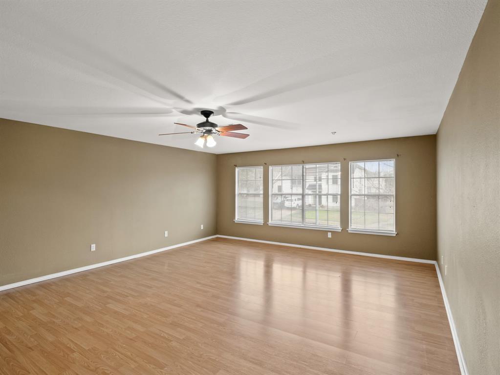 2411 Lavendale Ct Property Photo 23