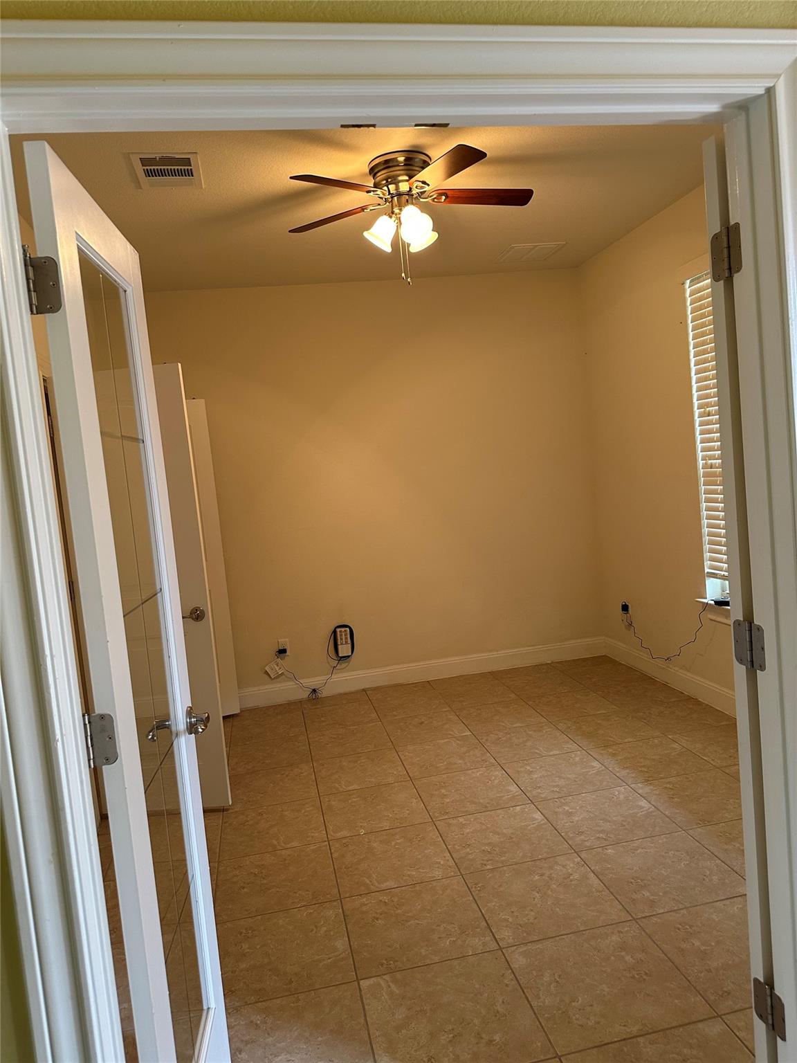 4237 Privacy Hedge St Property Photo 16