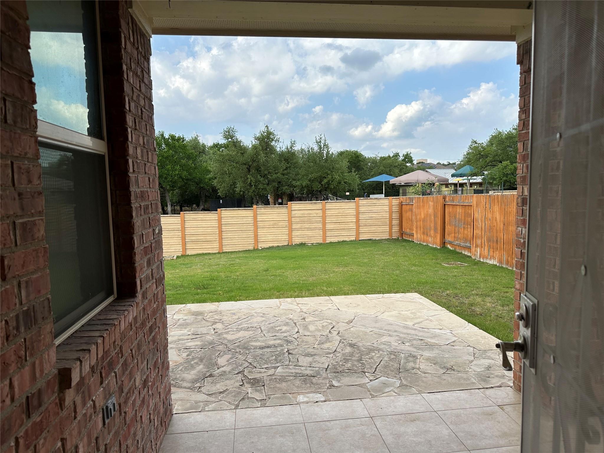 4237 Privacy Hedge St Property Photo 25
