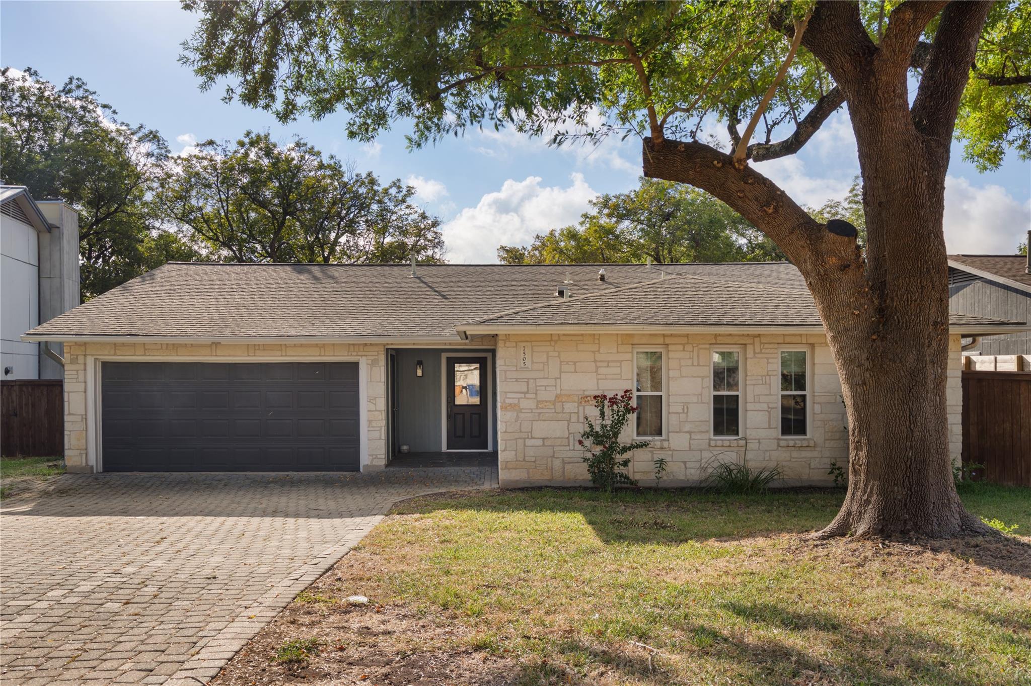 7505 Burly Oak Cir Property Photo 1