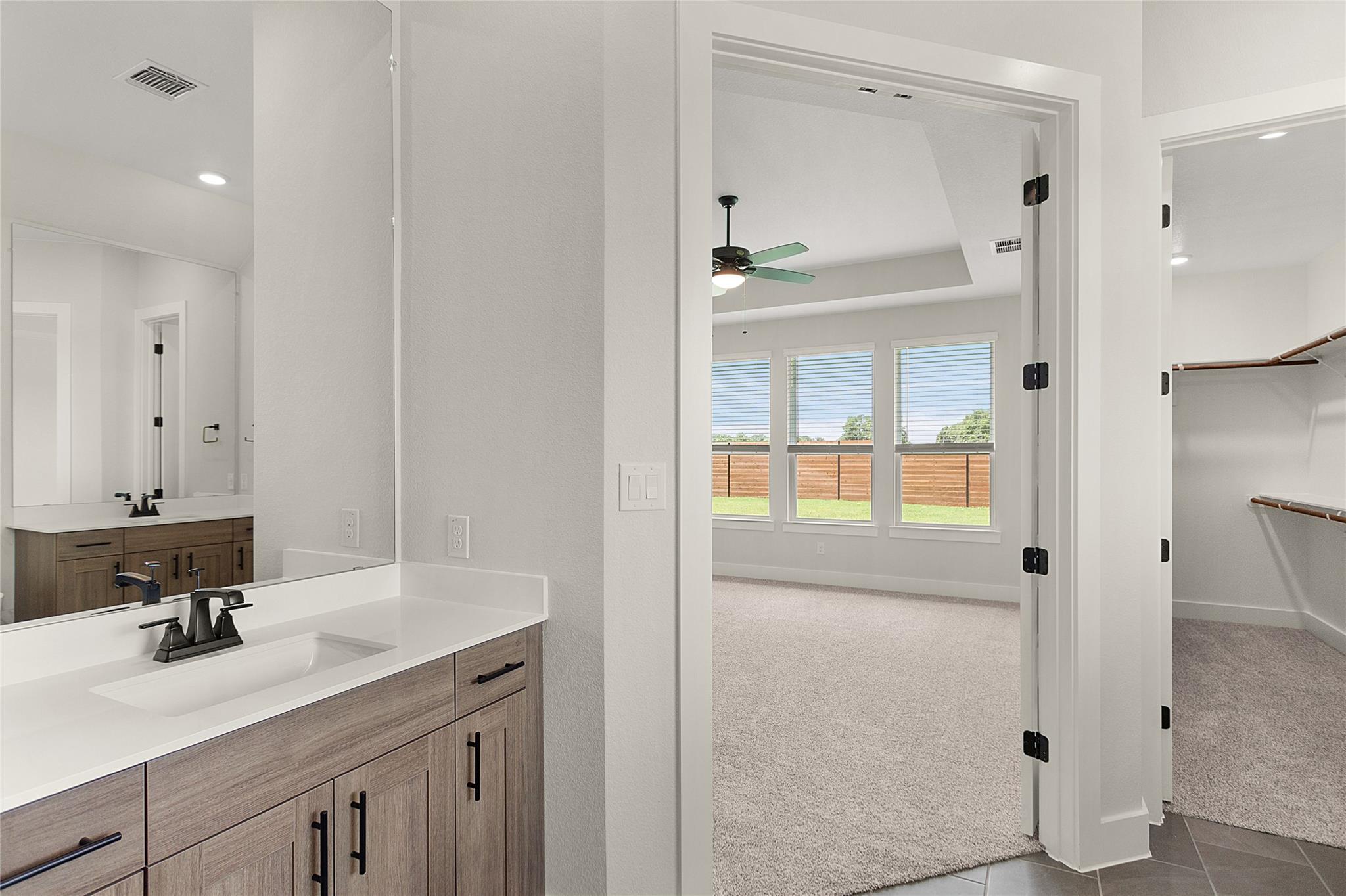 325 Ridgewell Loop Property Photo 13