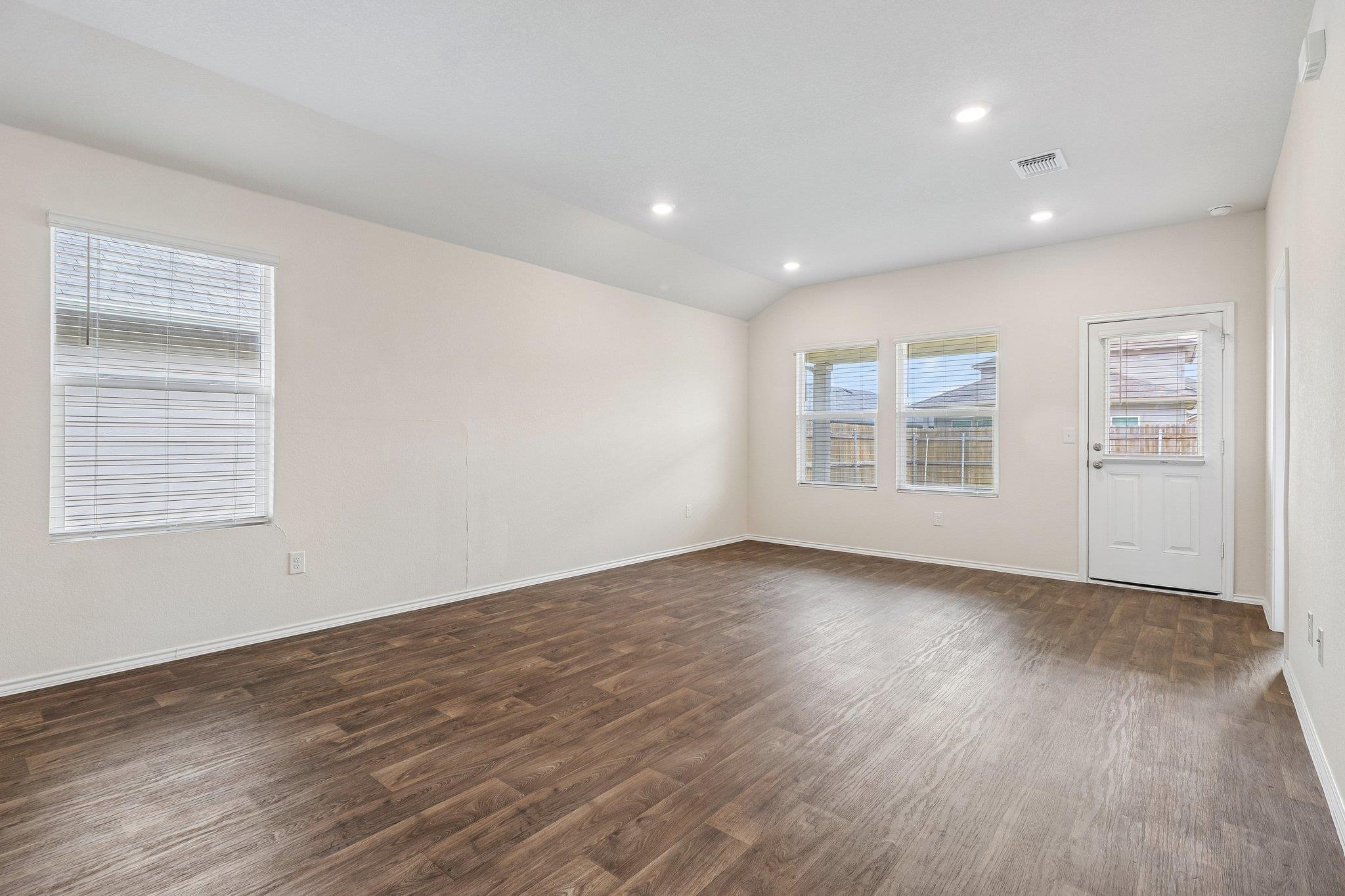 12317 Token Trl Property Photo 6