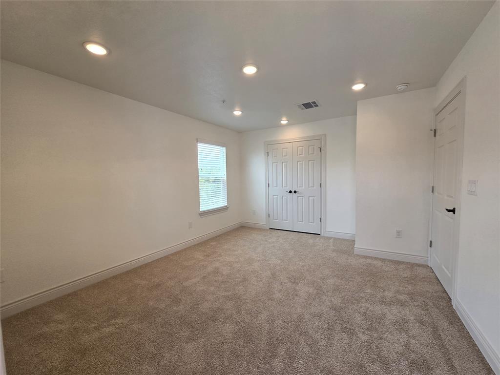 2105 Tiger Trl #403 Property Photo 6