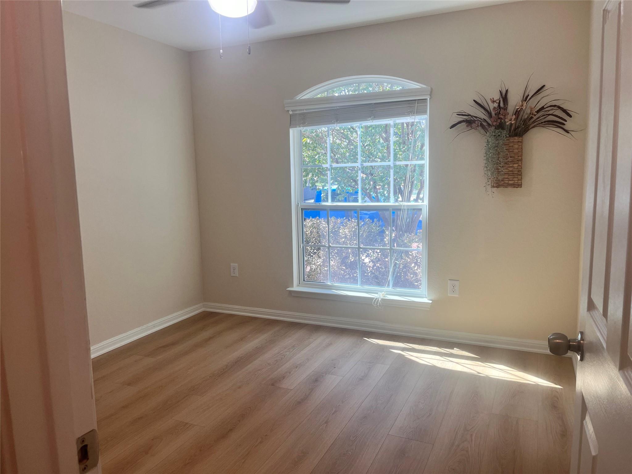 18307 Mammoth Cave Blvd Property Photo 16