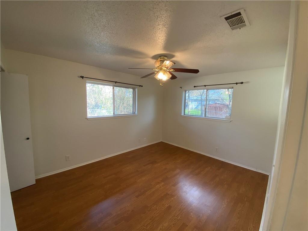 8309 Hathaway Dr B Property Photo 8
