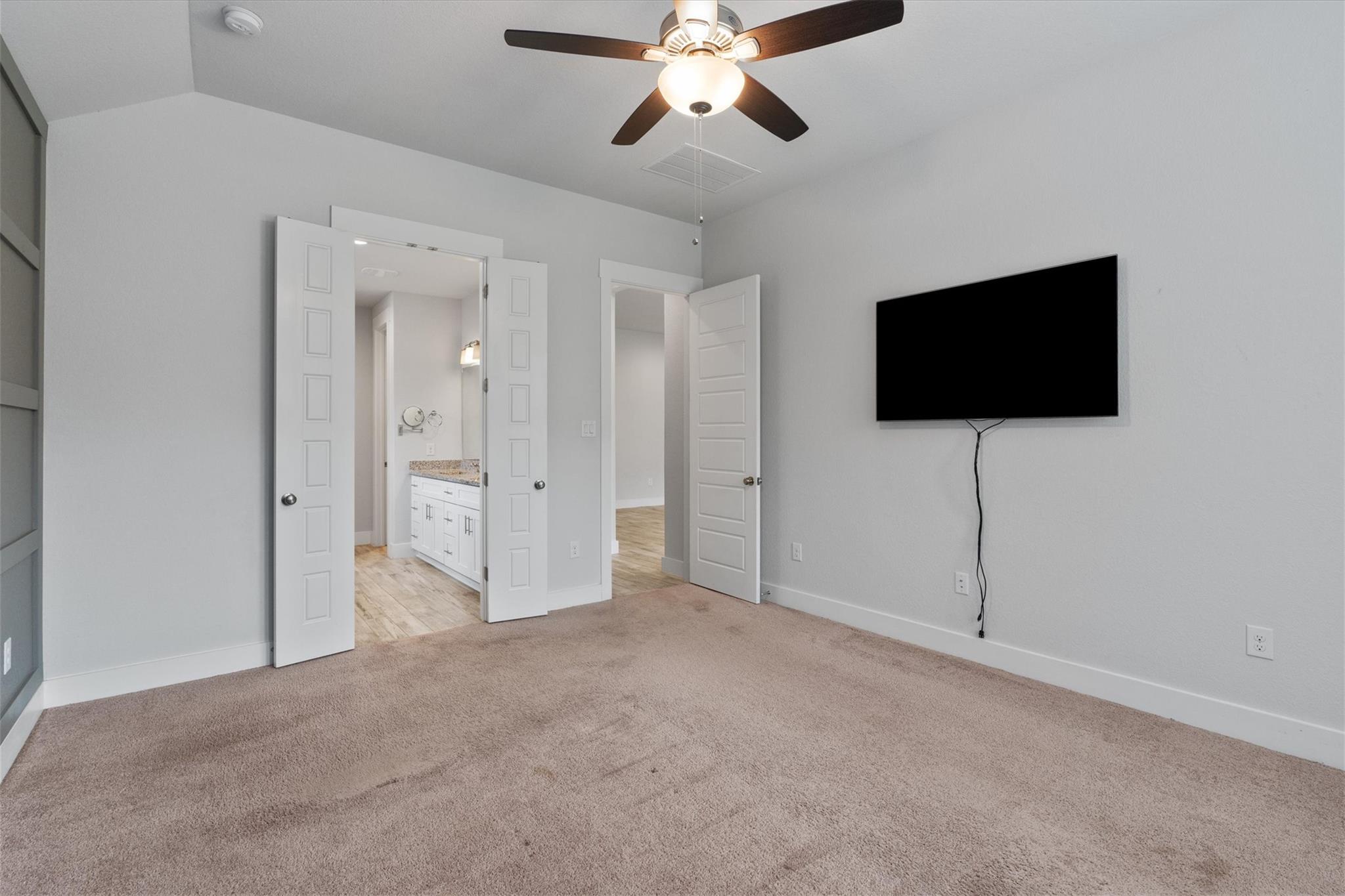 941 Del Raphael Dr Property Photo 11