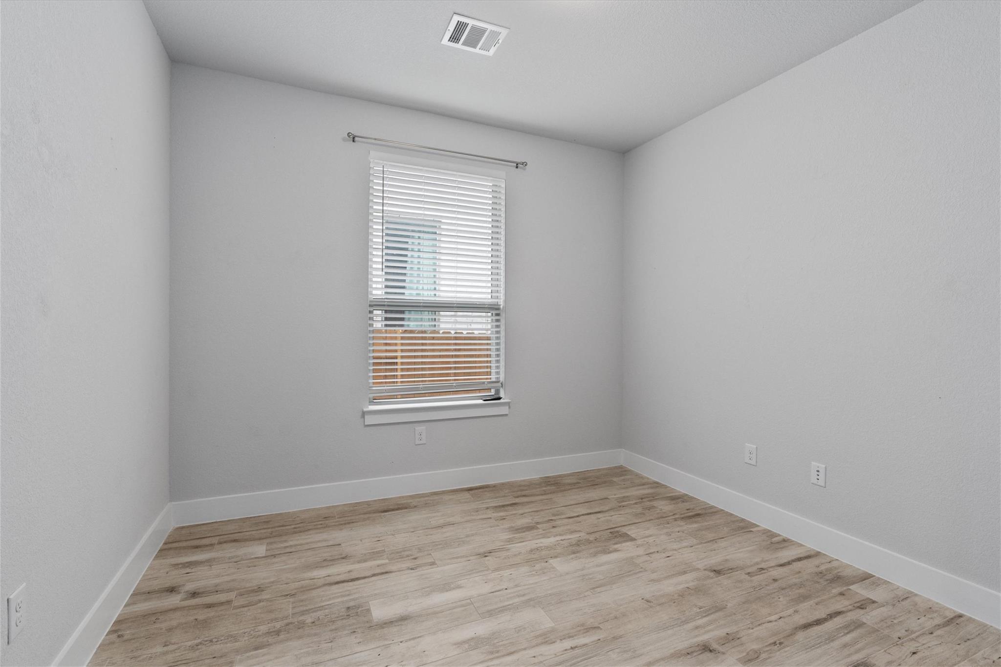 941 Del Raphael Dr Property Photo 18