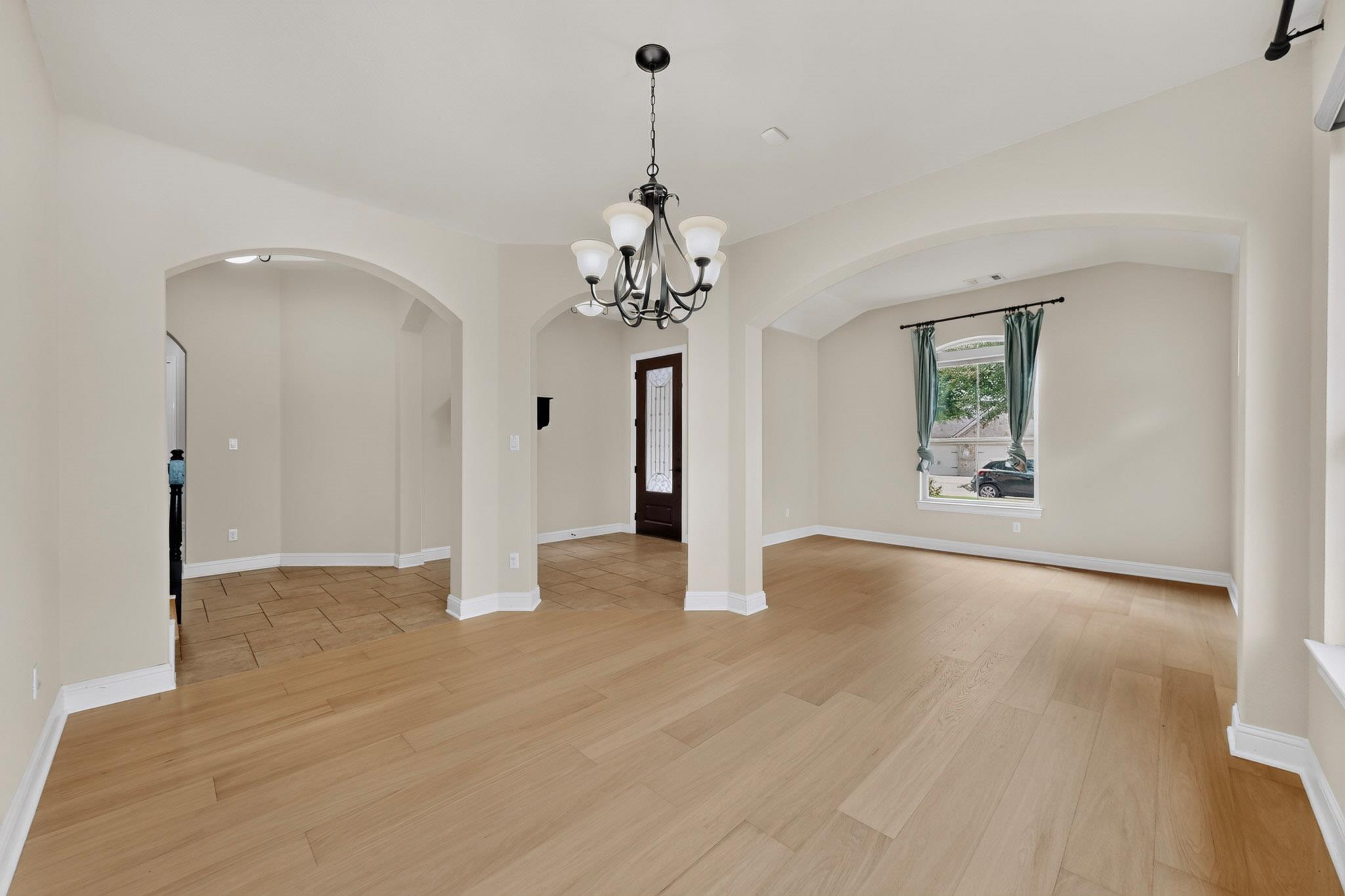 4804 Taurus Walk Property Photo 4