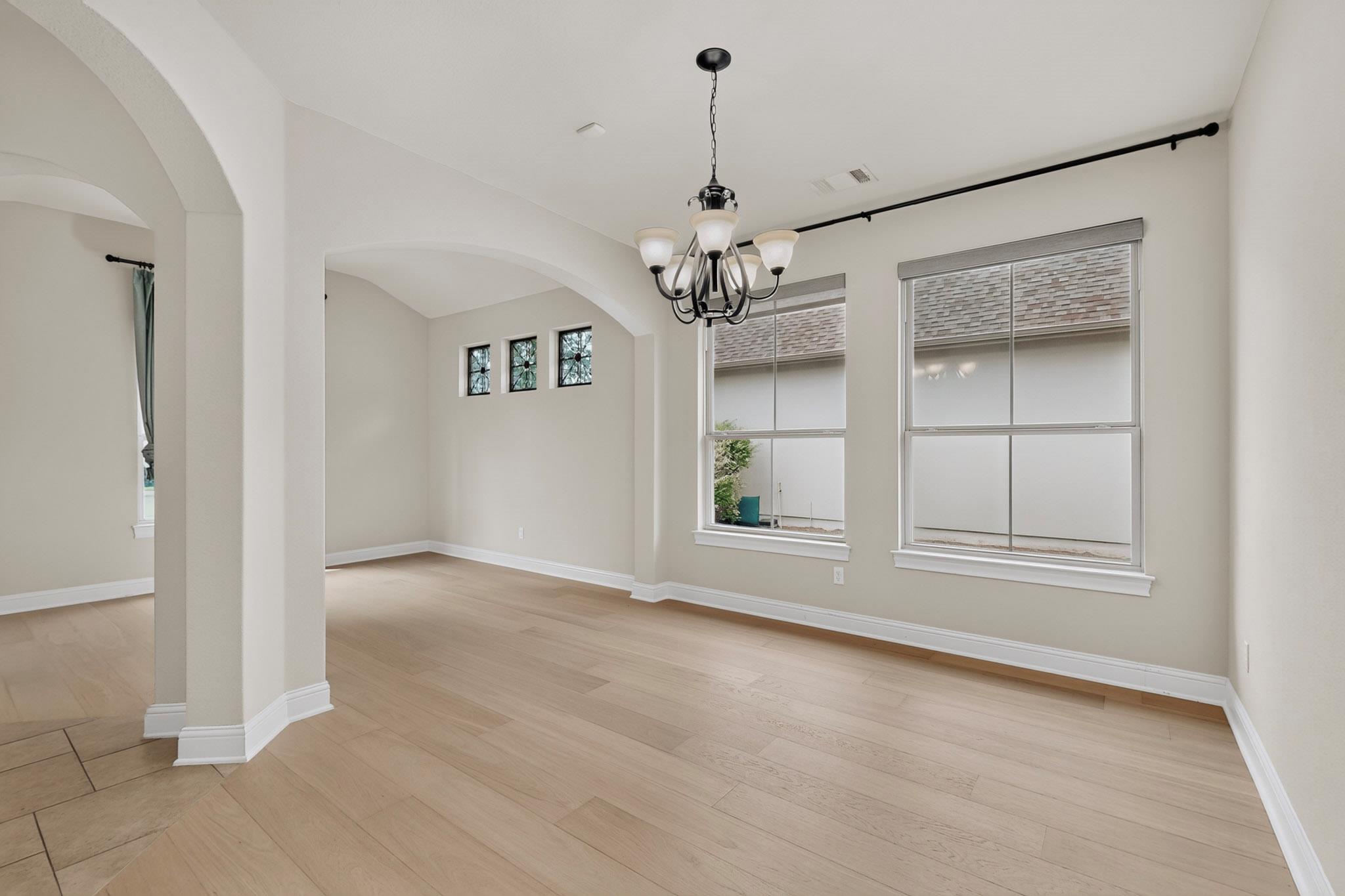 4804 Taurus Walk Property Photo 6