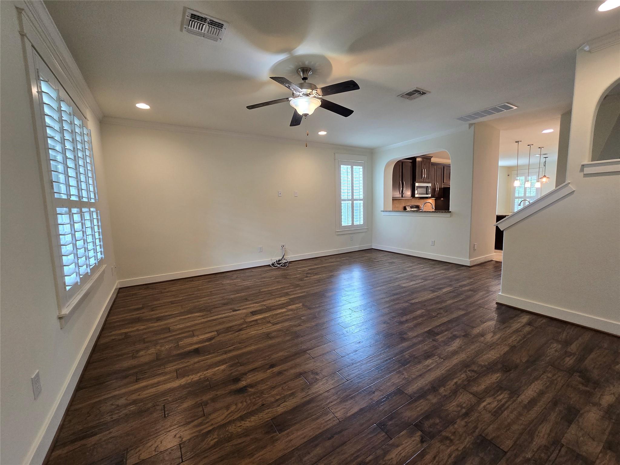 1511 Inglewood St Property Photo 11