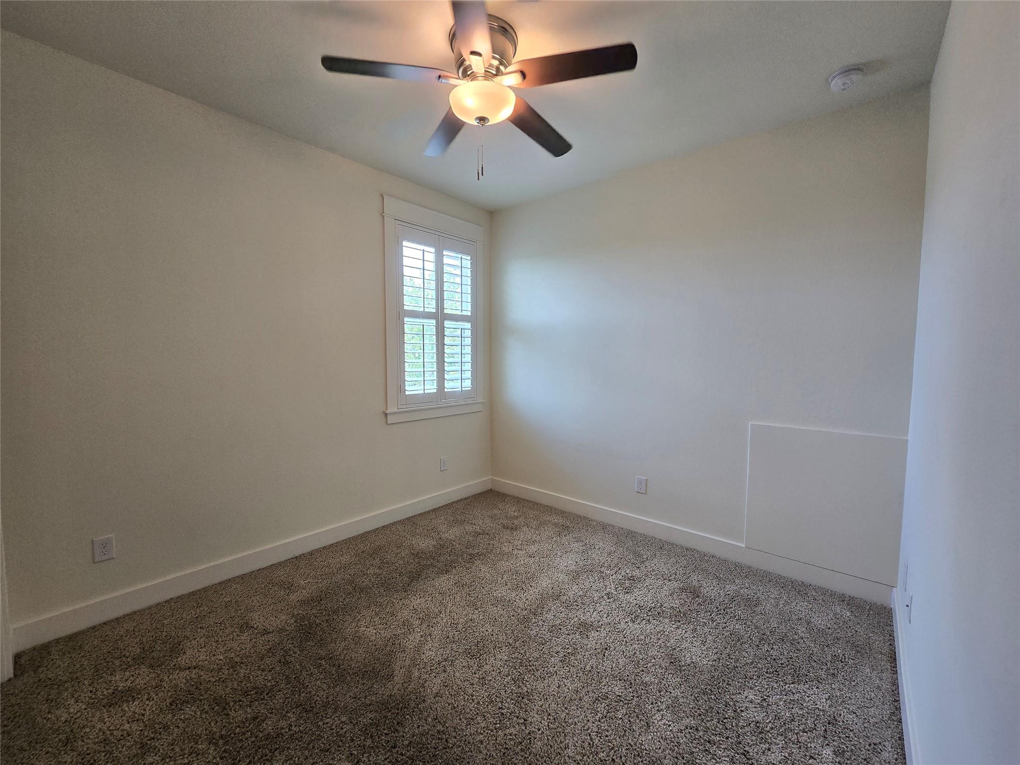 1511 Inglewood St Property Photo 19