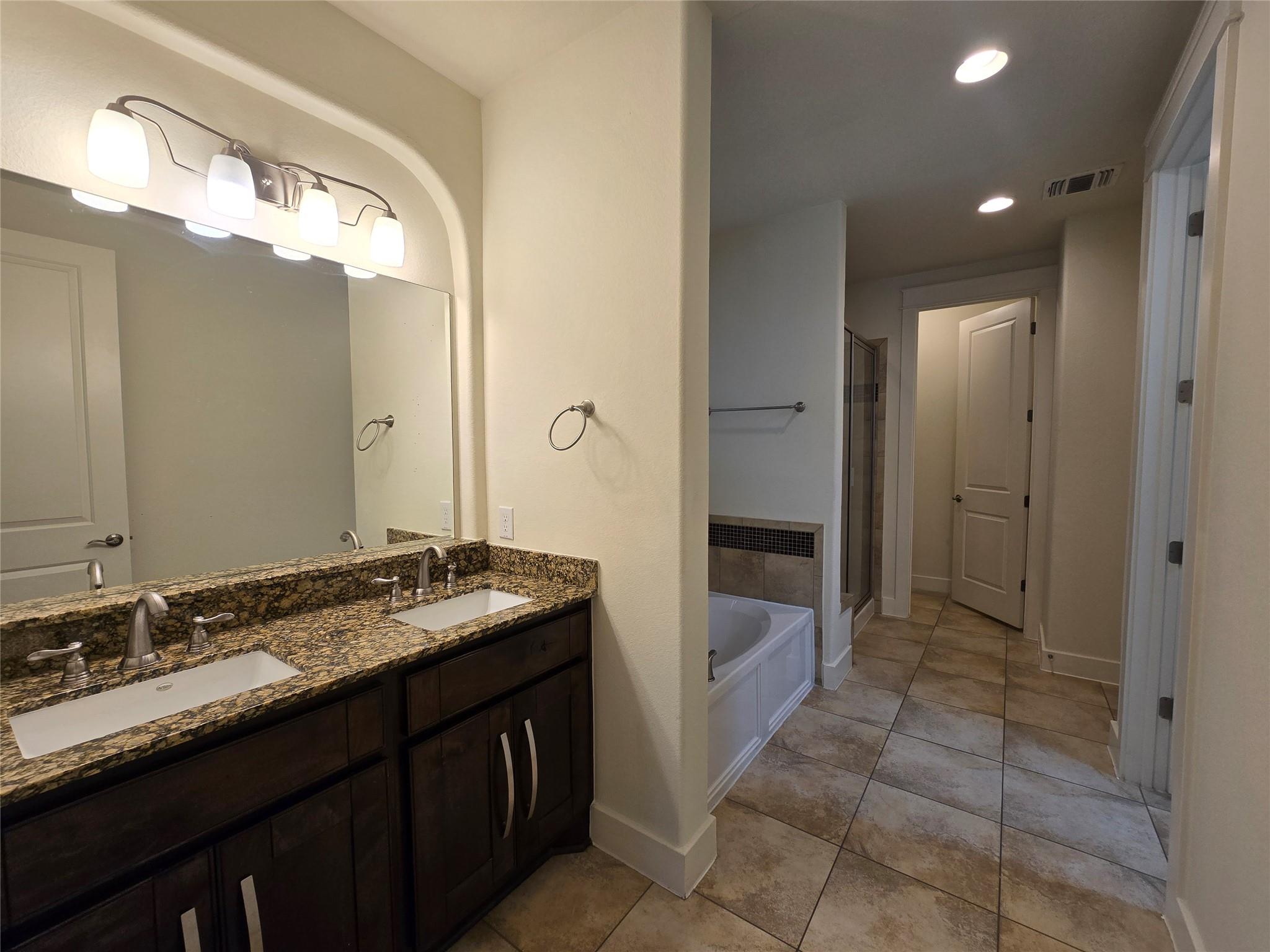 1511 Inglewood St Property Photo 28