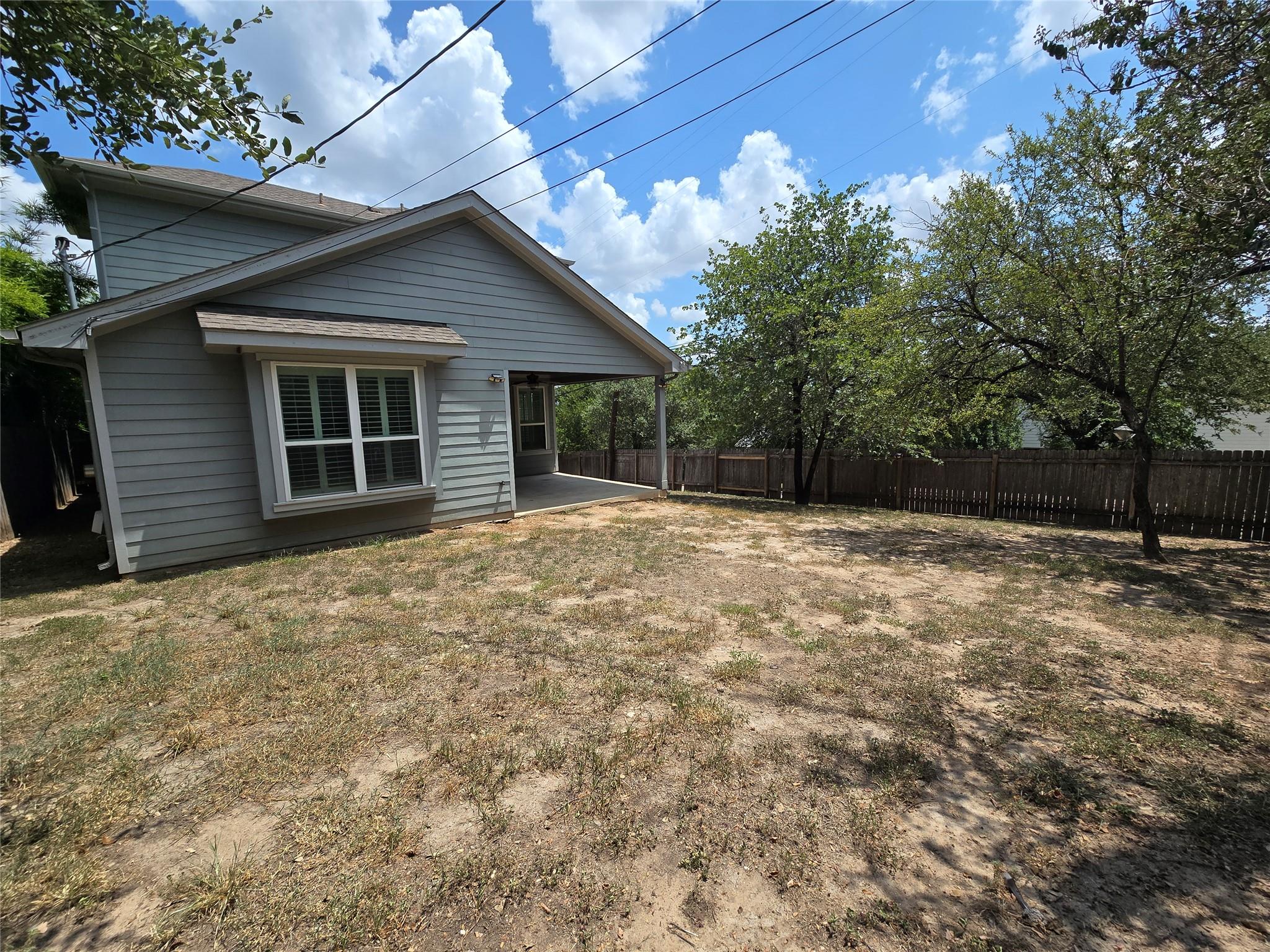 1511 Inglewood St Property Photo 38