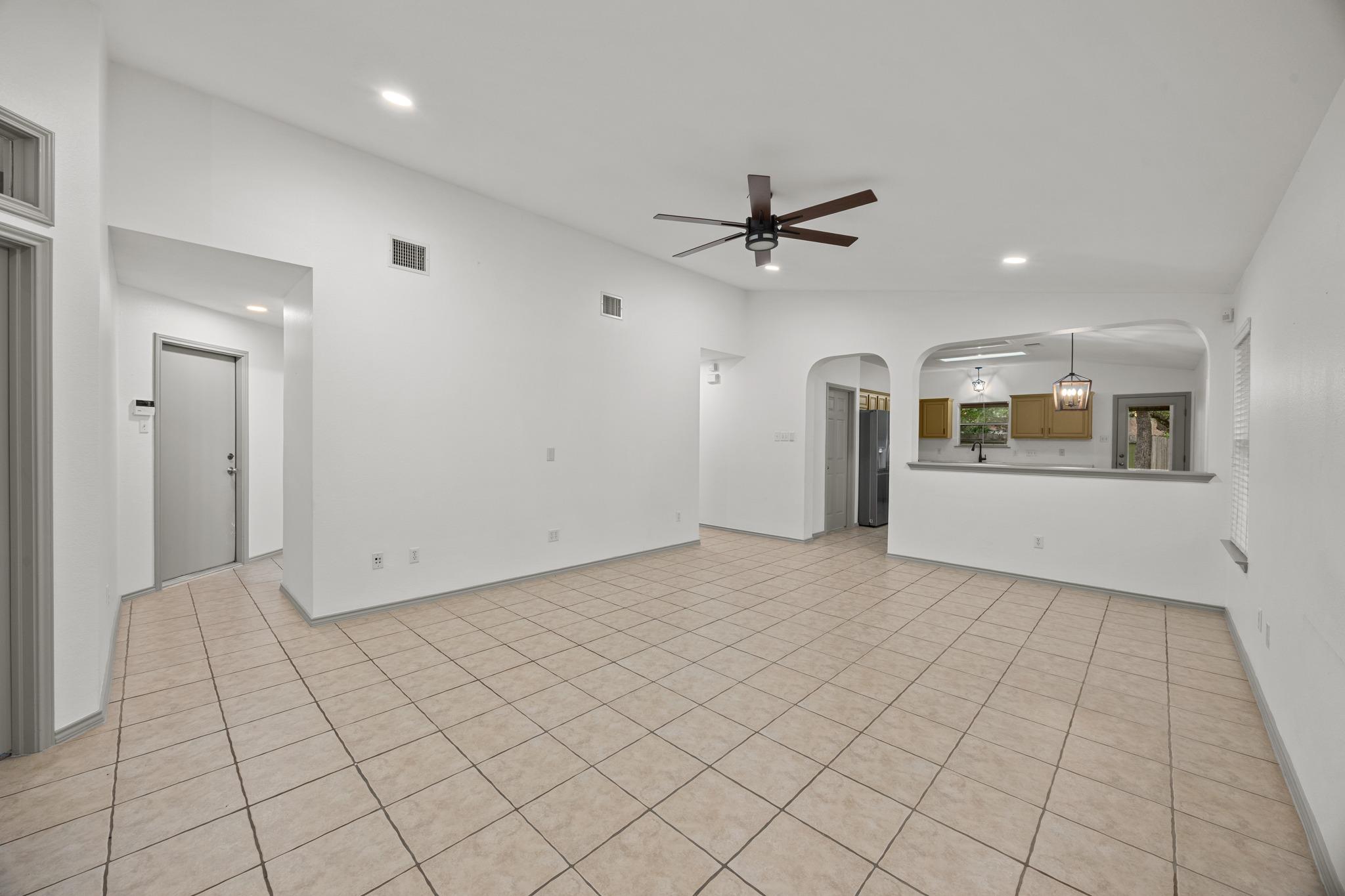 16505 Castletroy Dr Property Photo 6