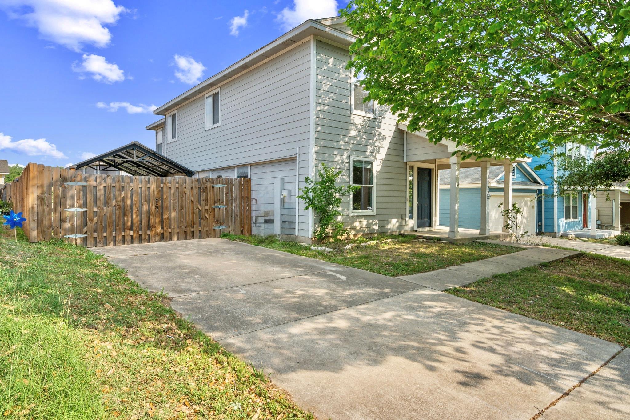 Blake Manor Real Estate Listings Main Image