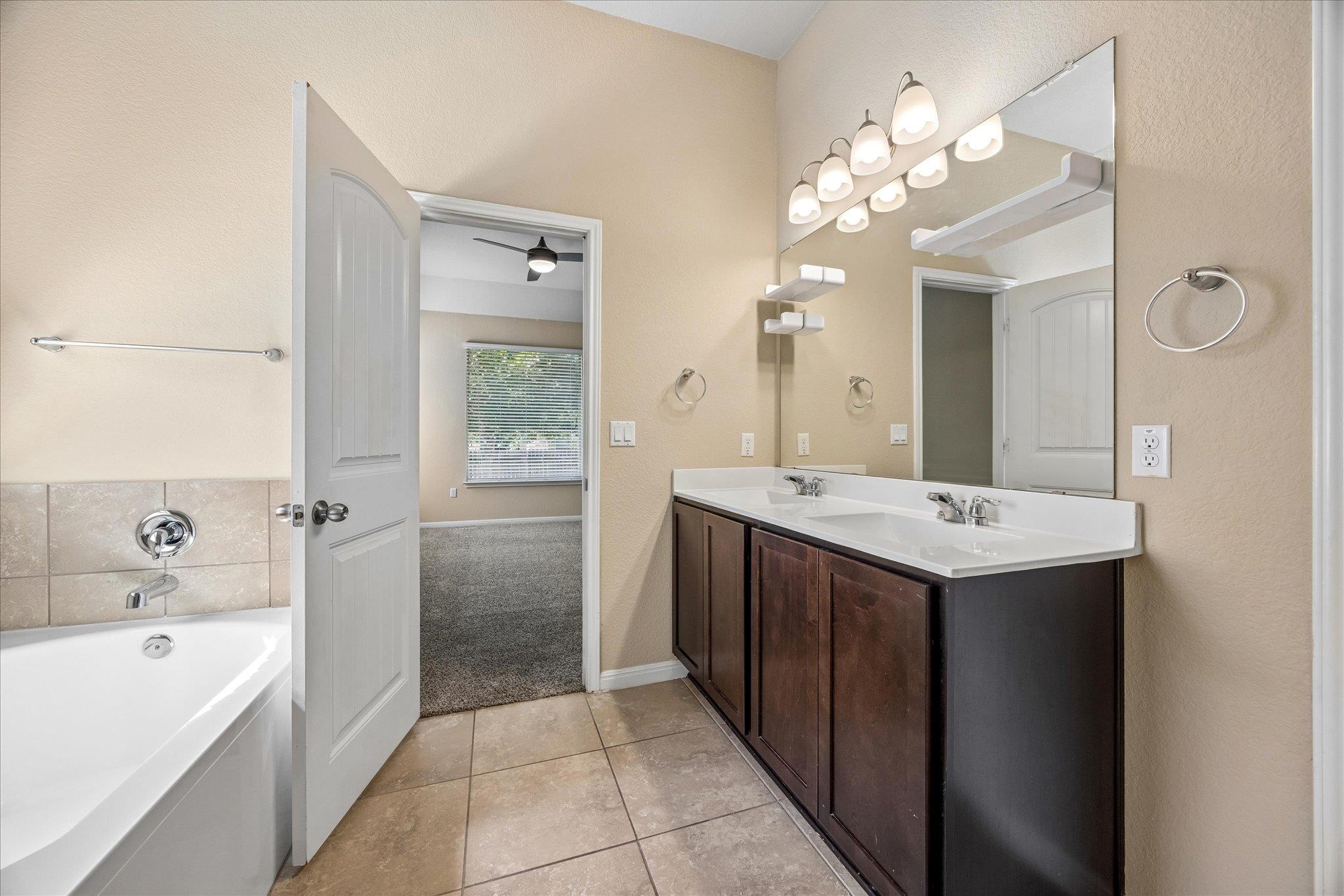 11008 Bruneau Trl Property Photo 13
