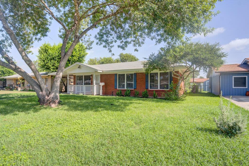 167 Hatcher Ave Property Photo 3