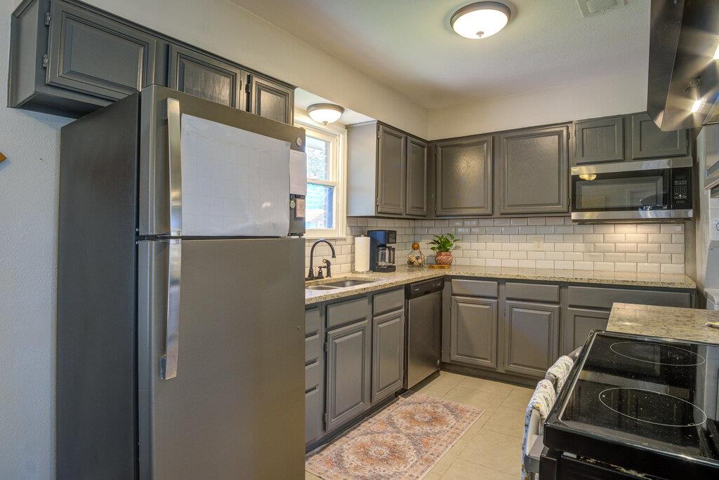 167 Hatcher Ave Property Photo 7