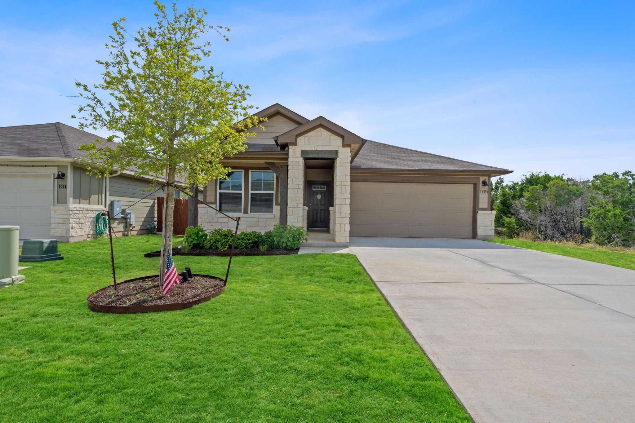 105 Canter Dr Property Photo 1