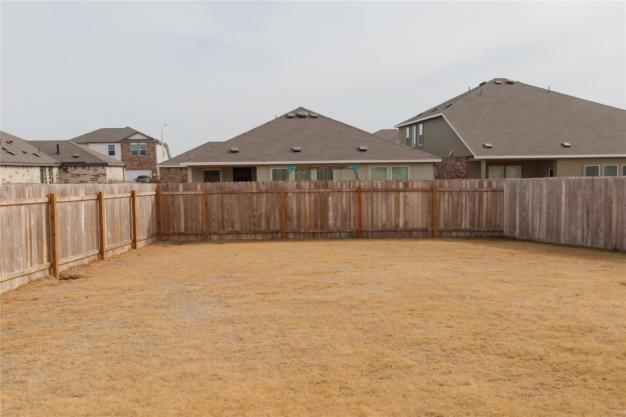 1404 Aquilla Dr Property Photo 36