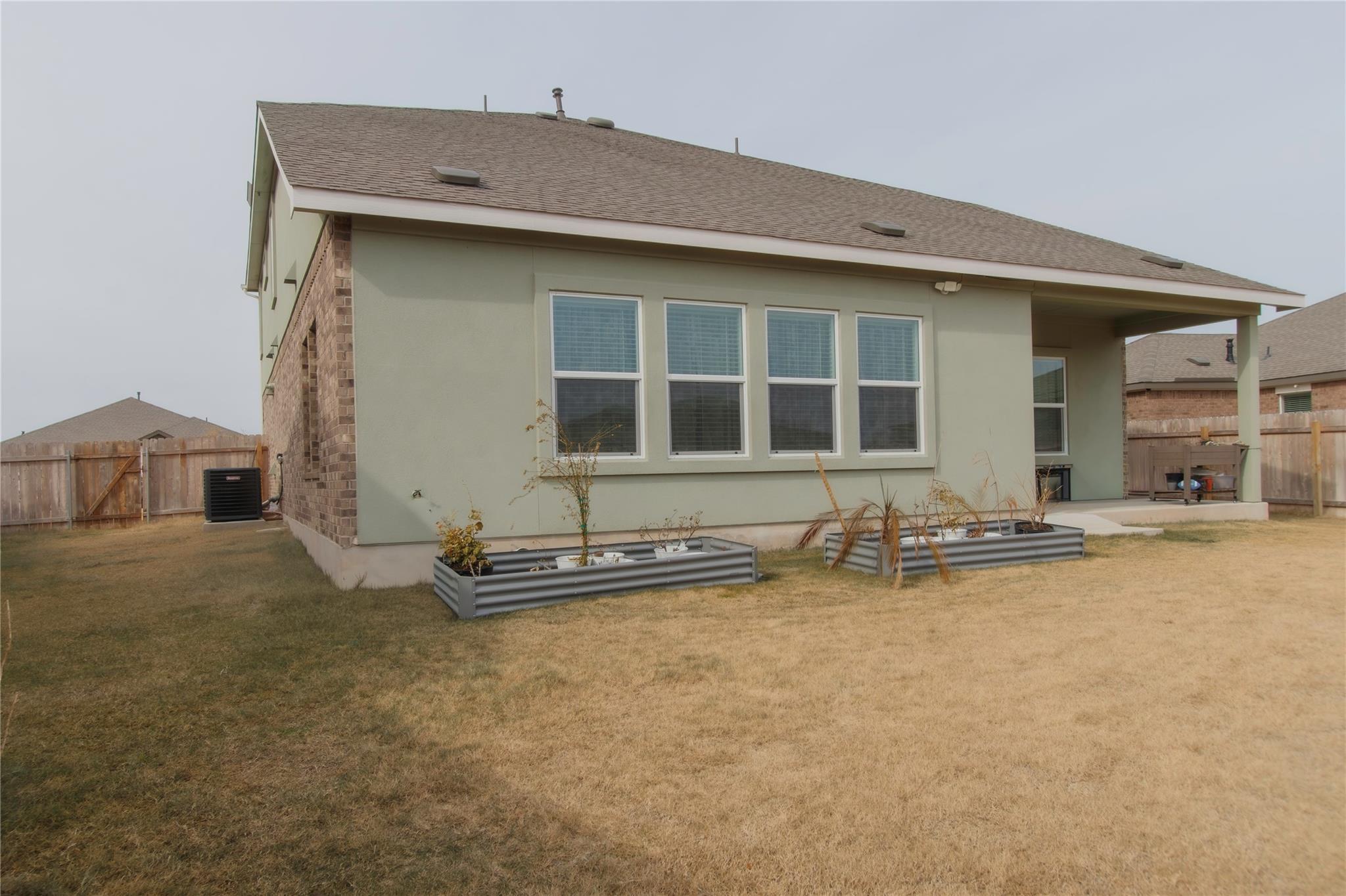 1404 Aquilla Dr Property Photo 37