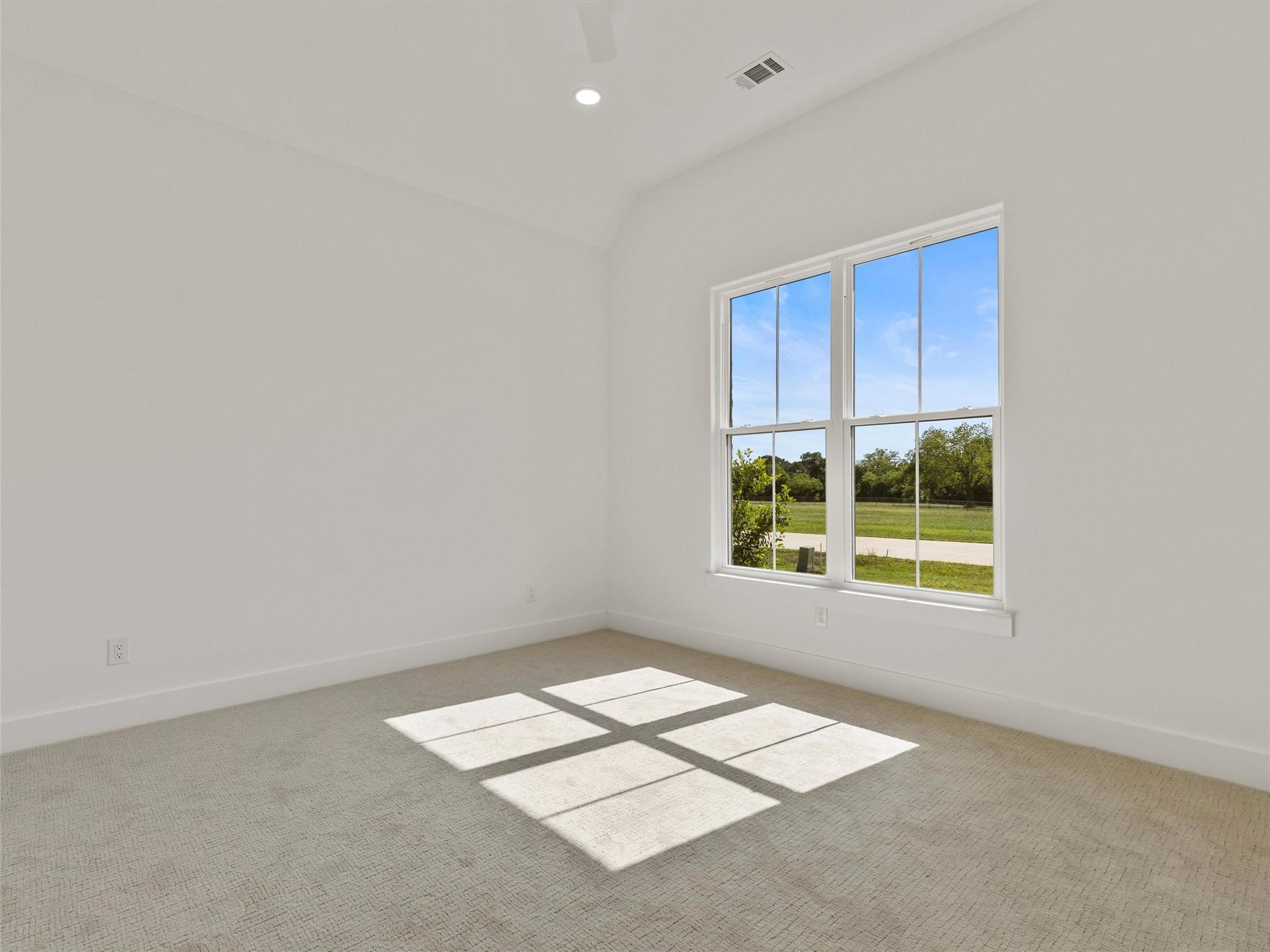 147 Hydrangea Dr Property Photo 14