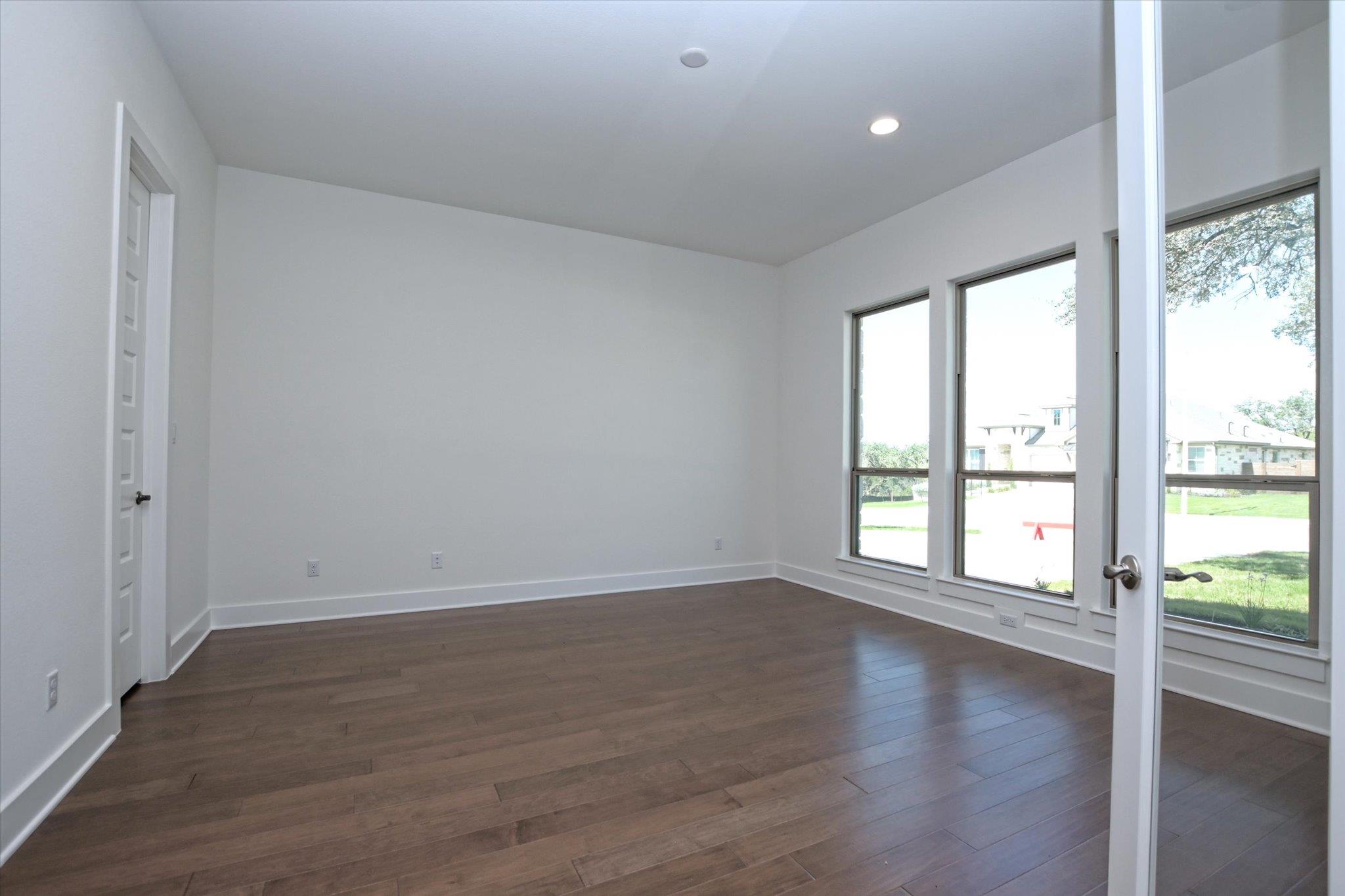 1209 Stormy Dr Property Photo 5