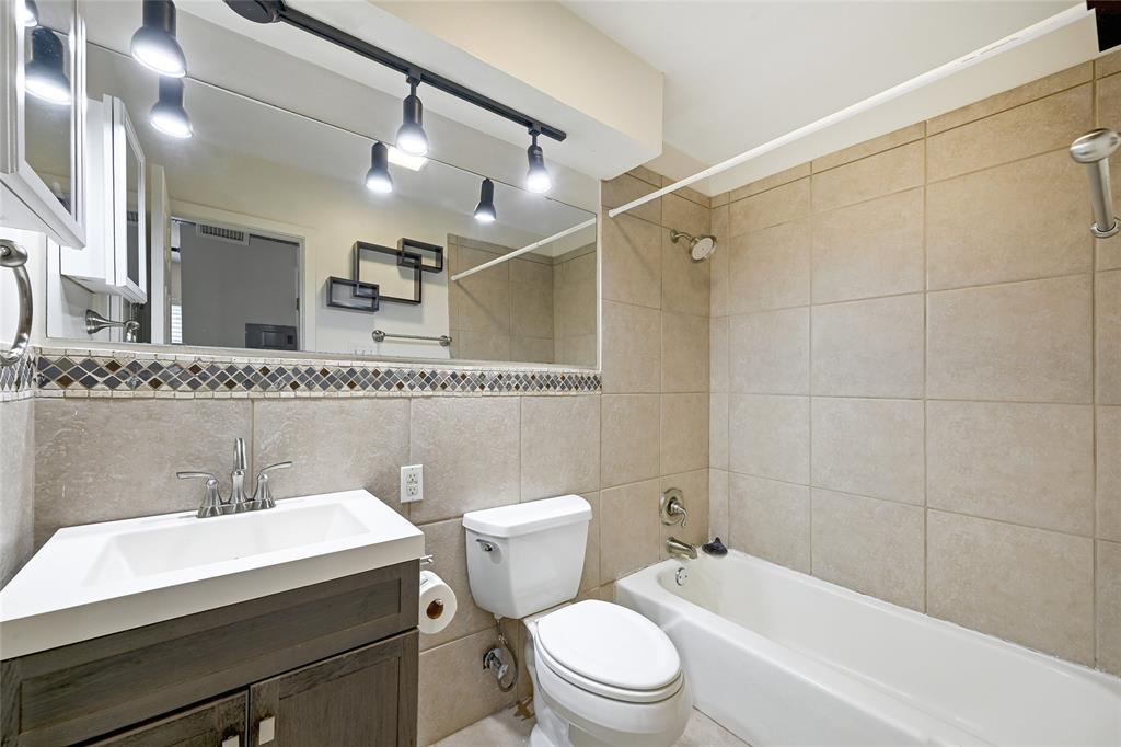 1510 W 6th St #212 Property Photo 16