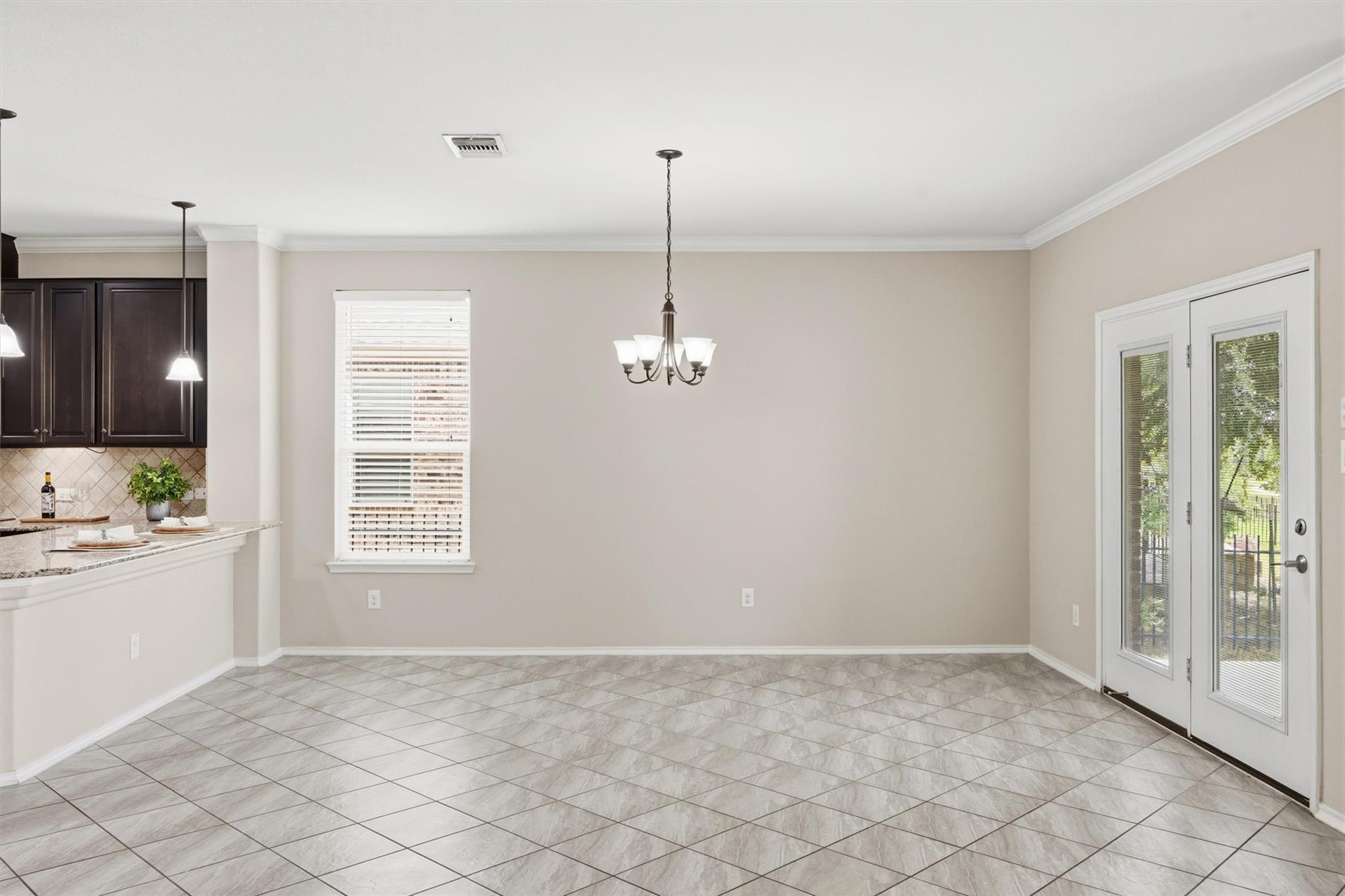 31316 Kingsway Rd Property Photo 10